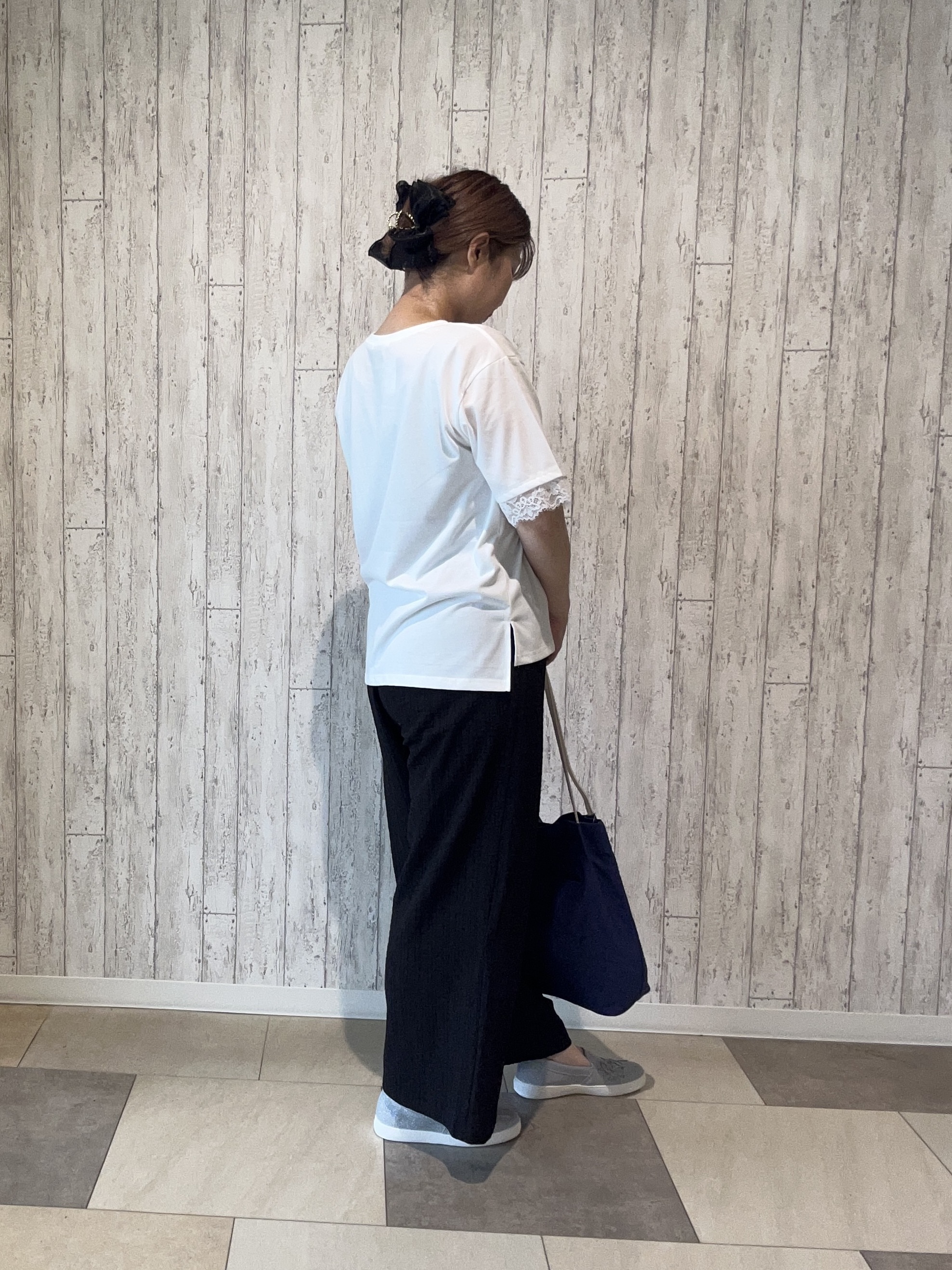 yokoさんの「SHOO･LA･RUE｜【ひんやり/UV/S-LL】柄アソート お袖レースが旬顔 上品に決まる大人Tシャツ」を使ったコーディネート