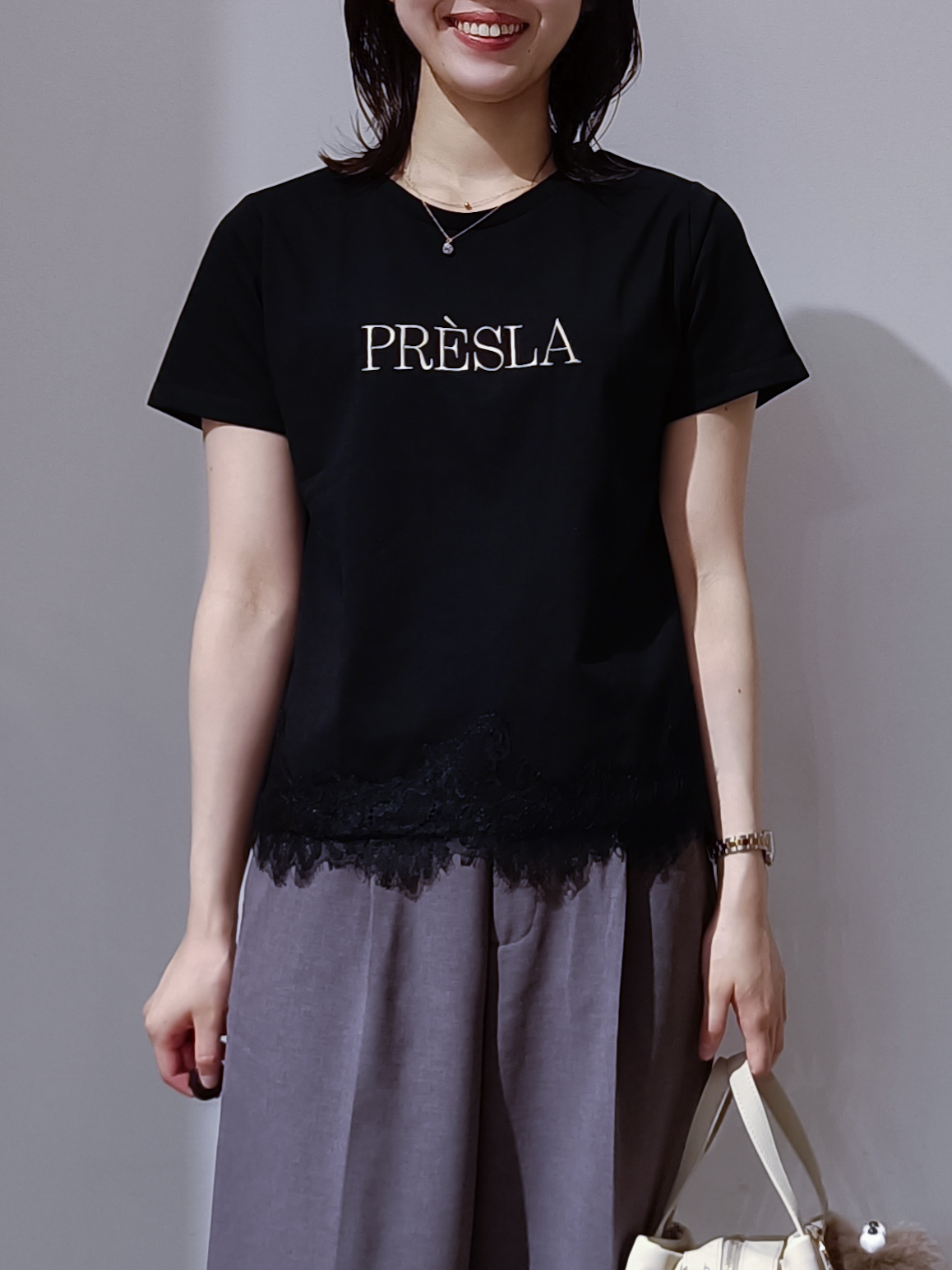 のんさんの「OPAQUE.CLIP｜【接触冷感／UVケア】裾レースロゴTシャツ《洗濯機OK／S-3L》」を使ったコーディネート