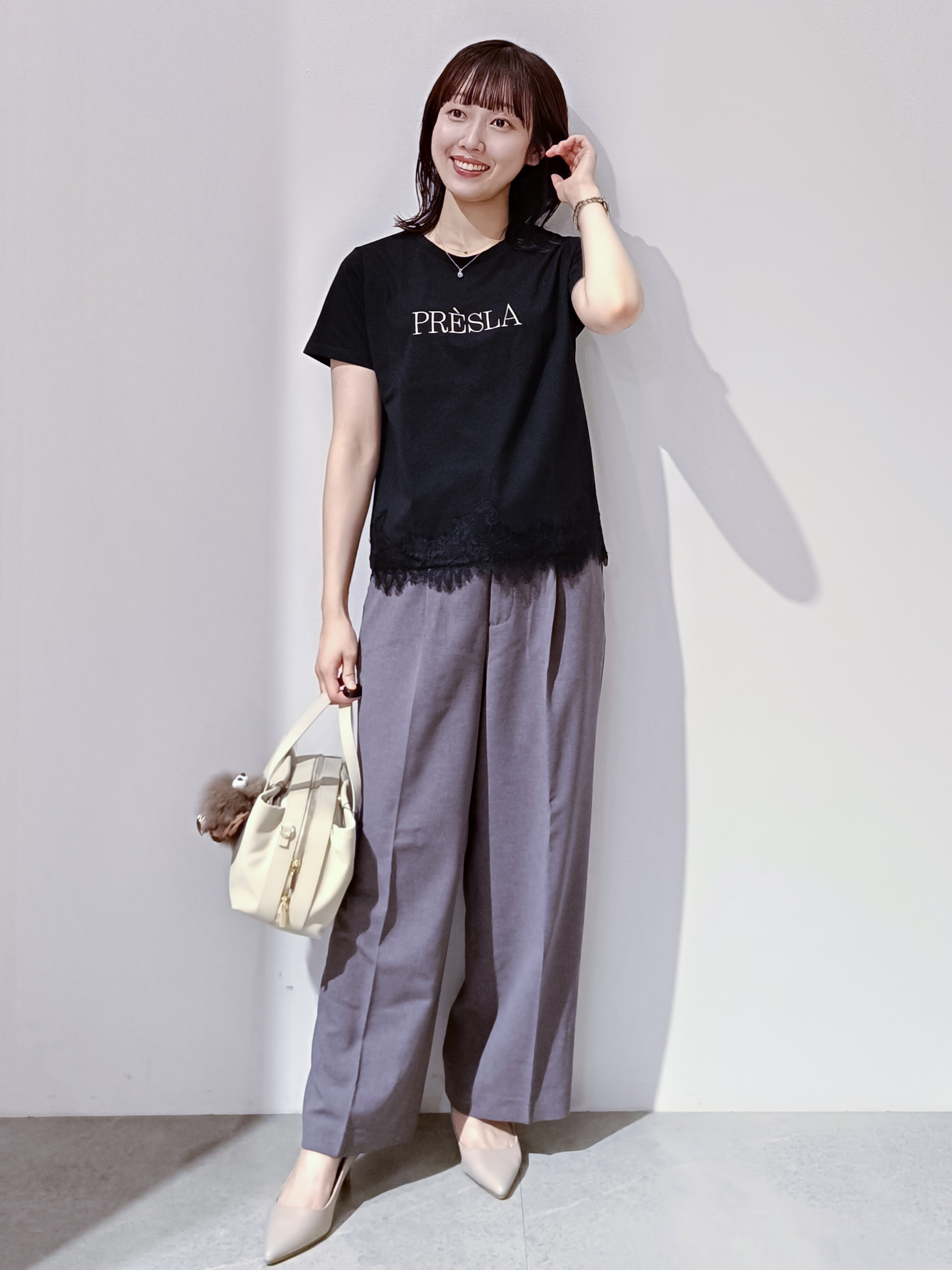 のんさんの「OPAQUE.CLIP｜【接触冷感／UVケア】裾レースロゴTシャツ《洗濯機OK／S-3L》」を使ったコーディネート