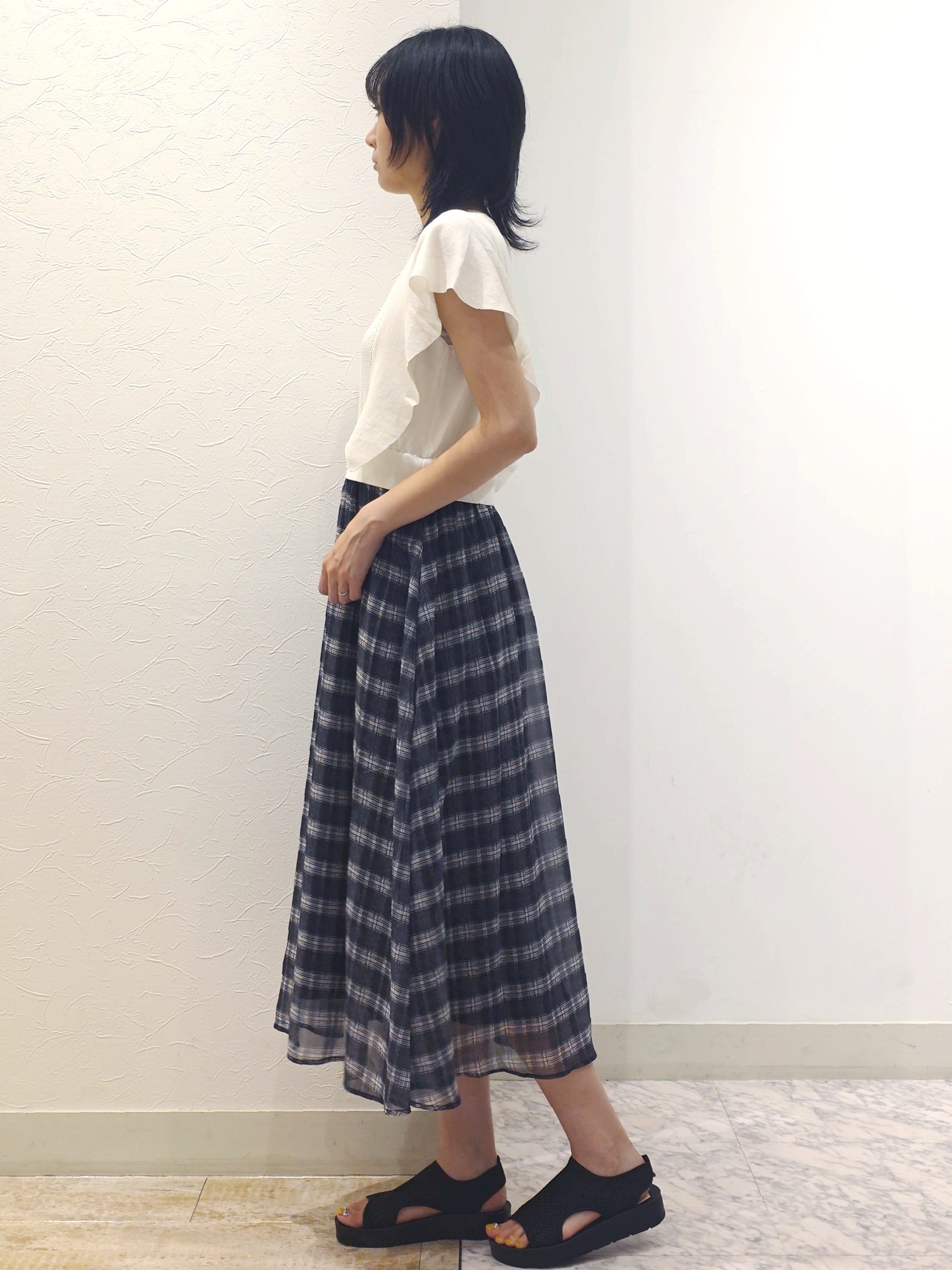 ケイさんの「grove｜【低身長さんも選べる着丈・洗濯機◎】1枚で華やか 肩フリルニットドッキングワンピース」を使ったコーディネート