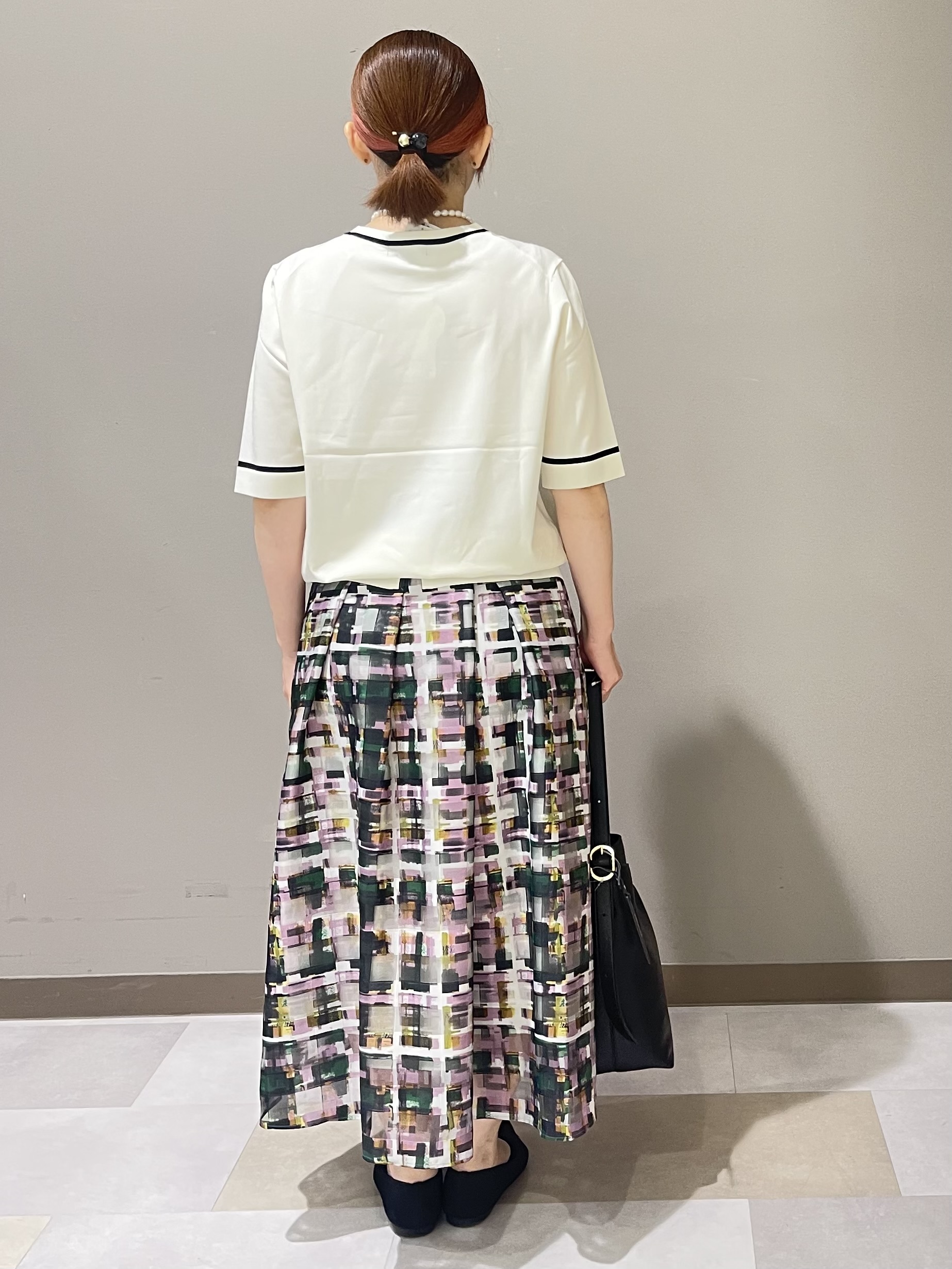 Tomoさんの「UNTITLED｜【アンサンブル可能】コンパクトニットカーディガン」を使ったコーディネート