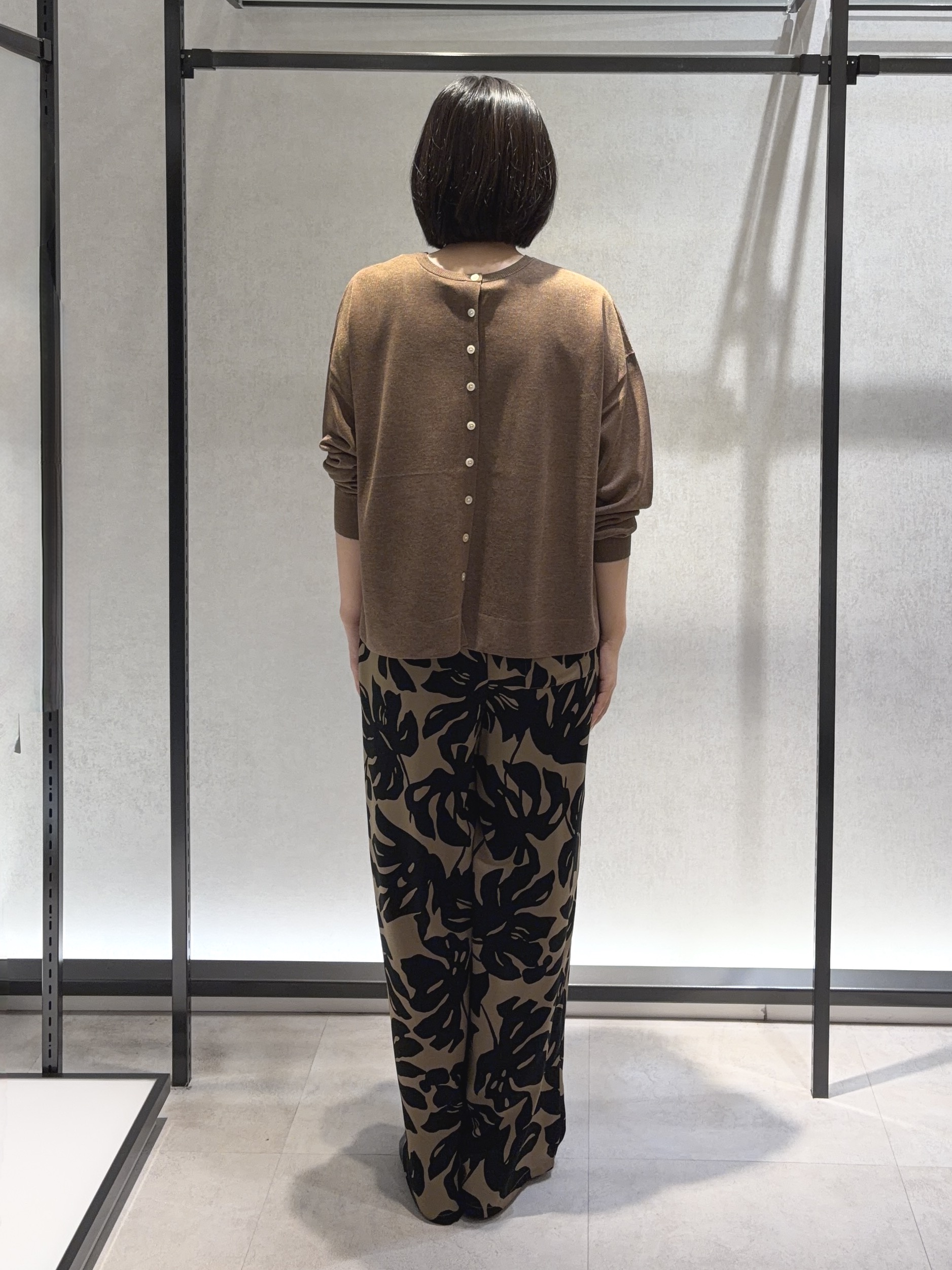 わたなべさんの「UNTITLED｜【アンサンブル可】前後2WAYカーディガン」を使ったコーディネート