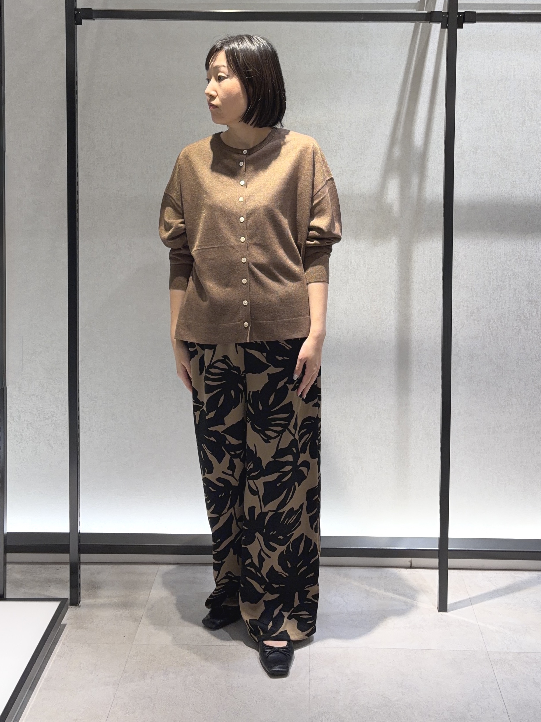 わたなべさんの「UNTITLED｜【アンサンブル可】前後2WAYカーディガン」を使ったコーディネート