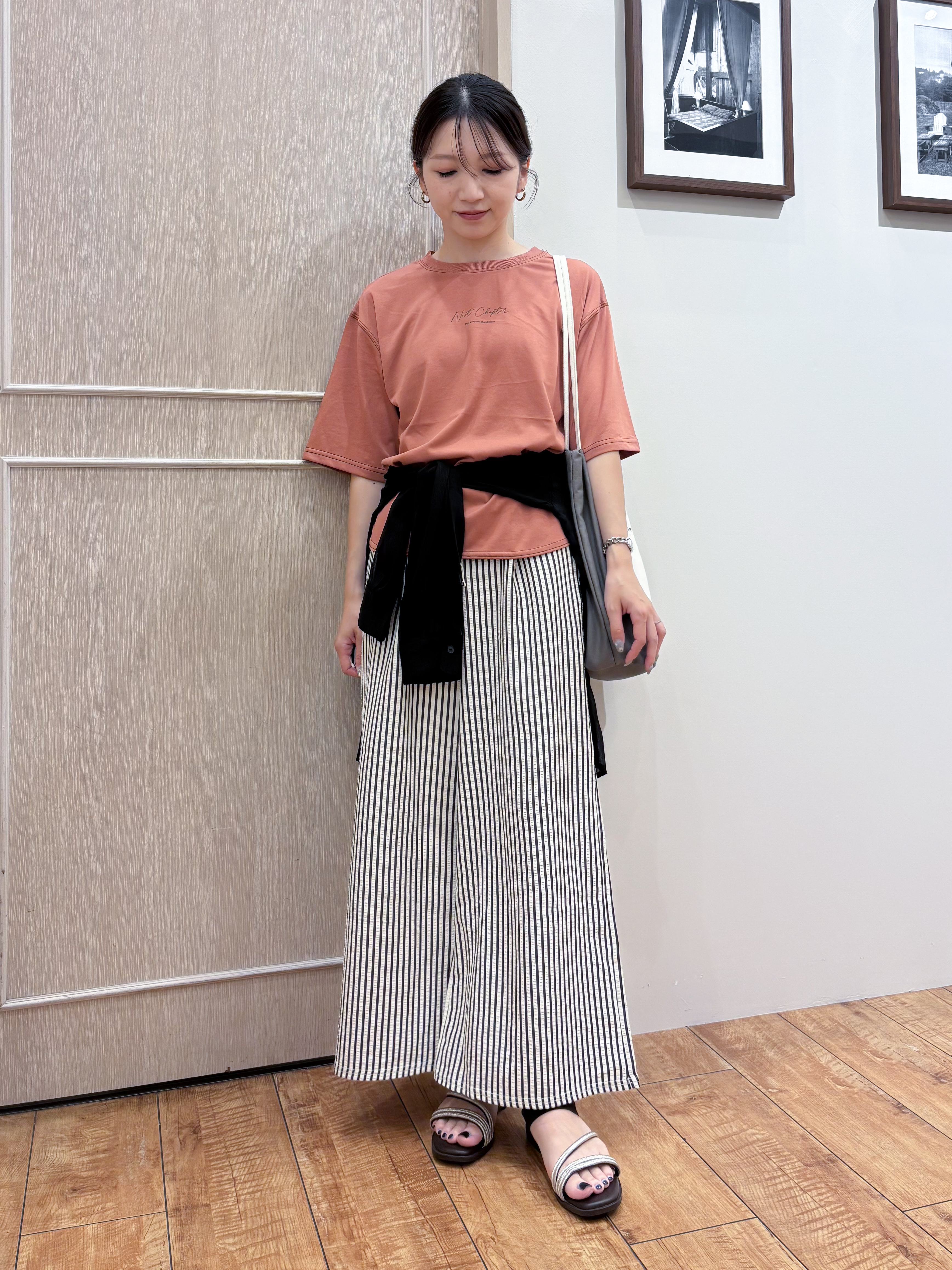 なみさんの「SHOO･LA･RUE｜【洗濯機可】ダブルポケット 楊柳しぼしぼシアーシャツ」を使ったコーディネート