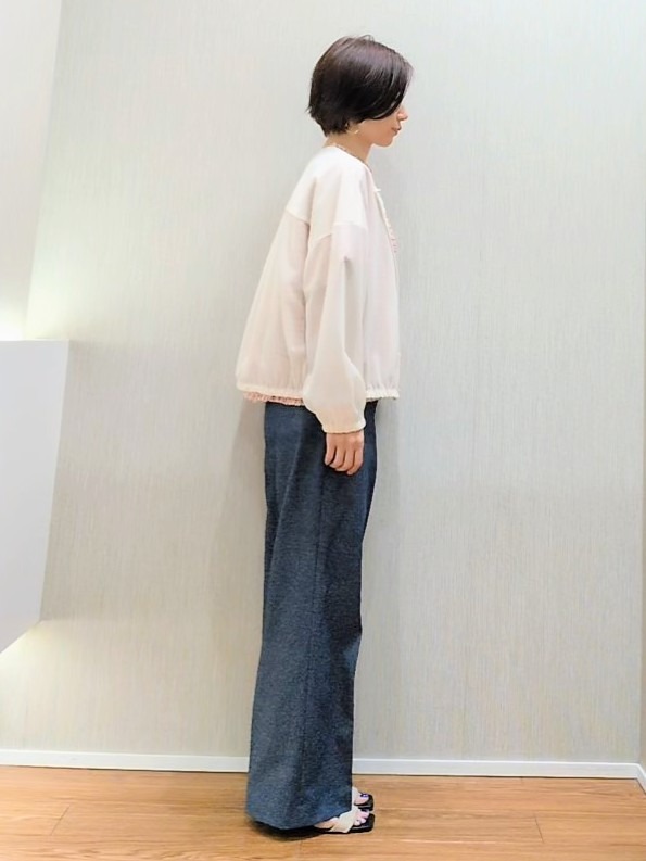 ミズタさんの「UNTITLED｜トリコットシアーブラウス」を使ったコーディネート