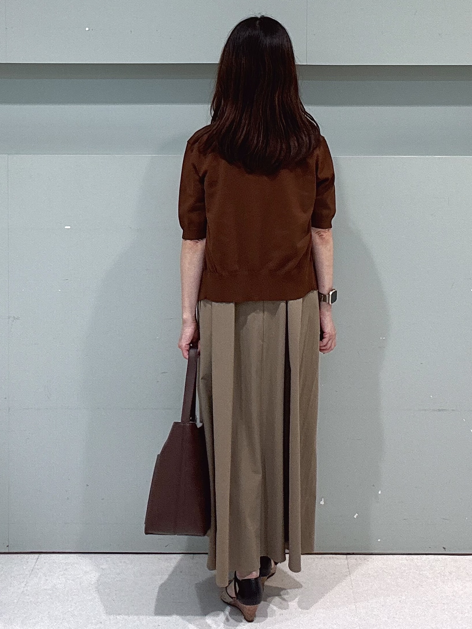 makiさんの「UNTITLED｜【すっきりコンパクト】ドライタッチ5分袖カーディガン」を使ったコーディネート