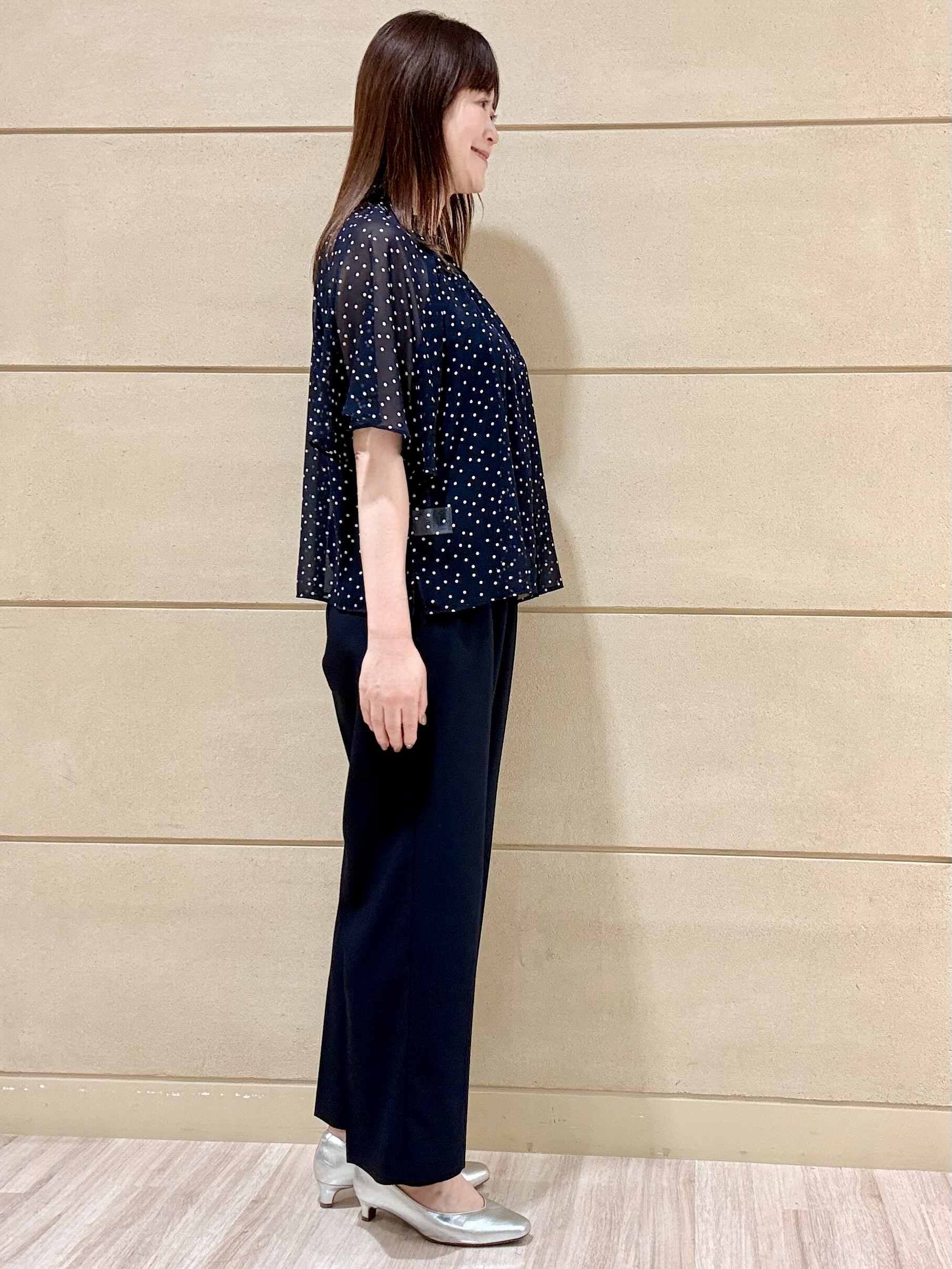 Marさんの「Reflect｜【セットアップ／手洗い可】ドット柄シアーブラウス」を使ったコーディネート