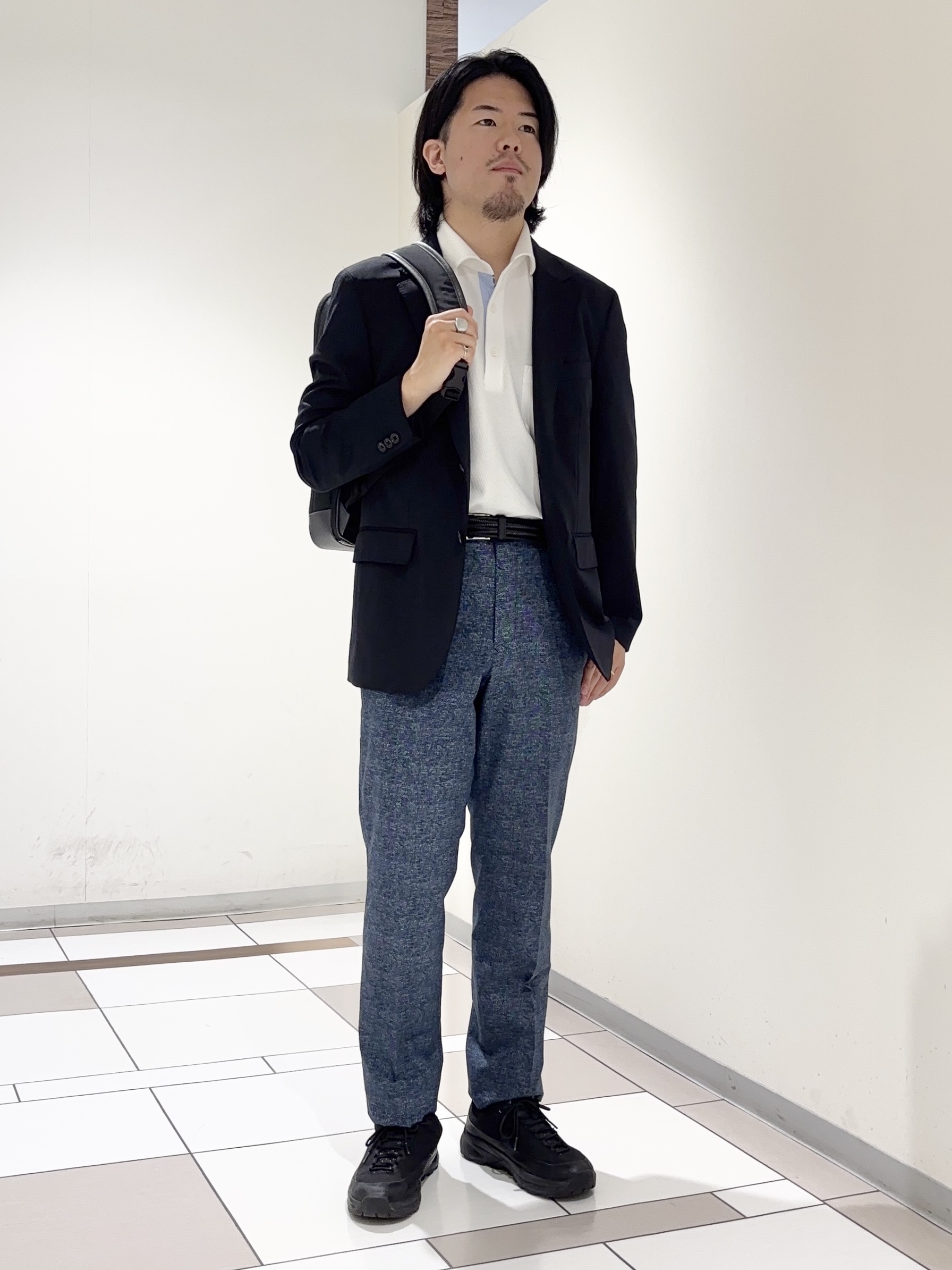 及川さんの「TAKEO KIKUCHI｜【360&deg;ストレッチ/軽量】None Of Stress ライト ジャケット（セットアップ対応）」を使ったコーディネート
