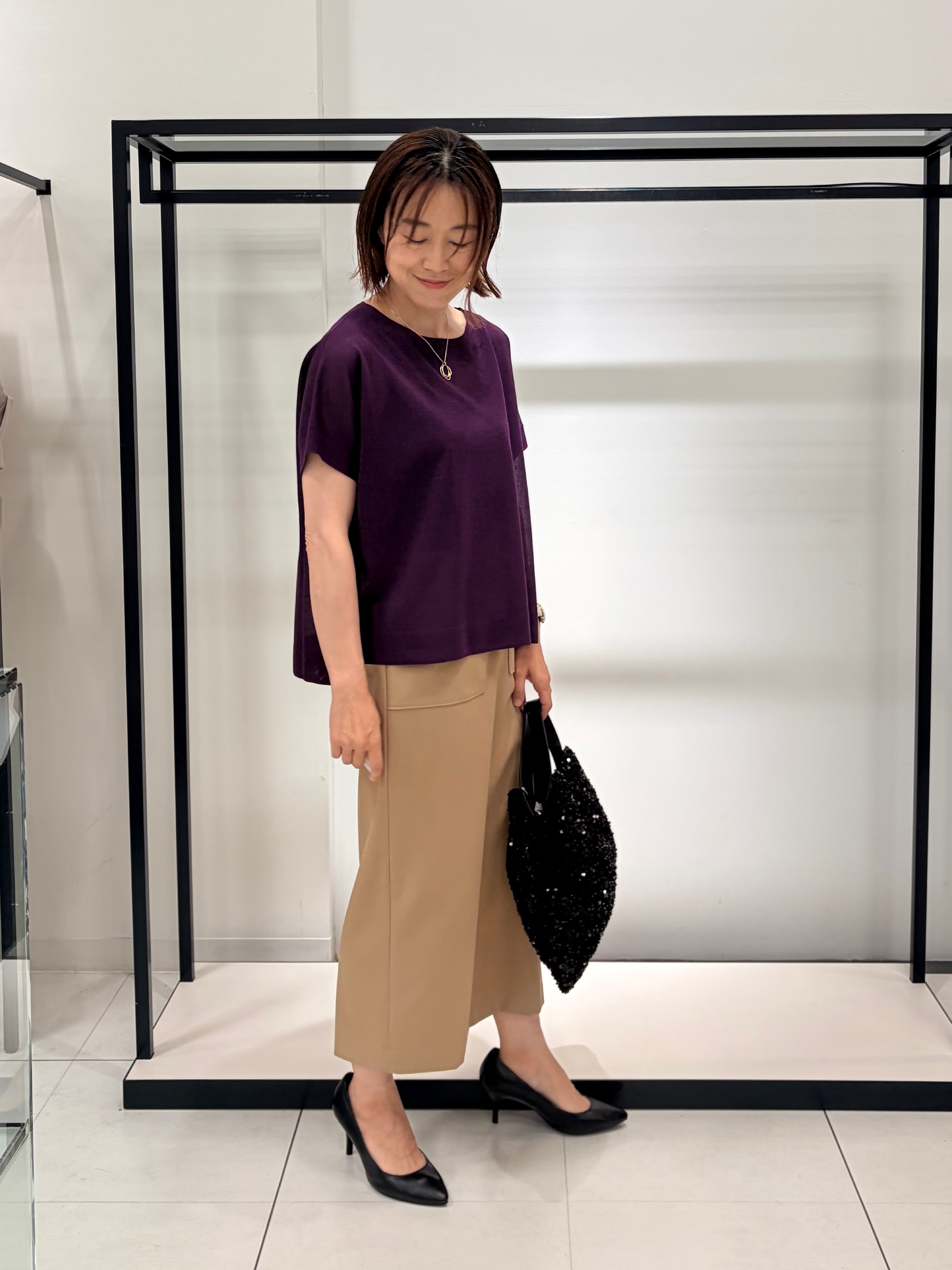 Mikiさんの「UNTITLED｜【アンサンブル可/品のある透け感】Tシャツ風ニットトップス」を使ったコーディネート