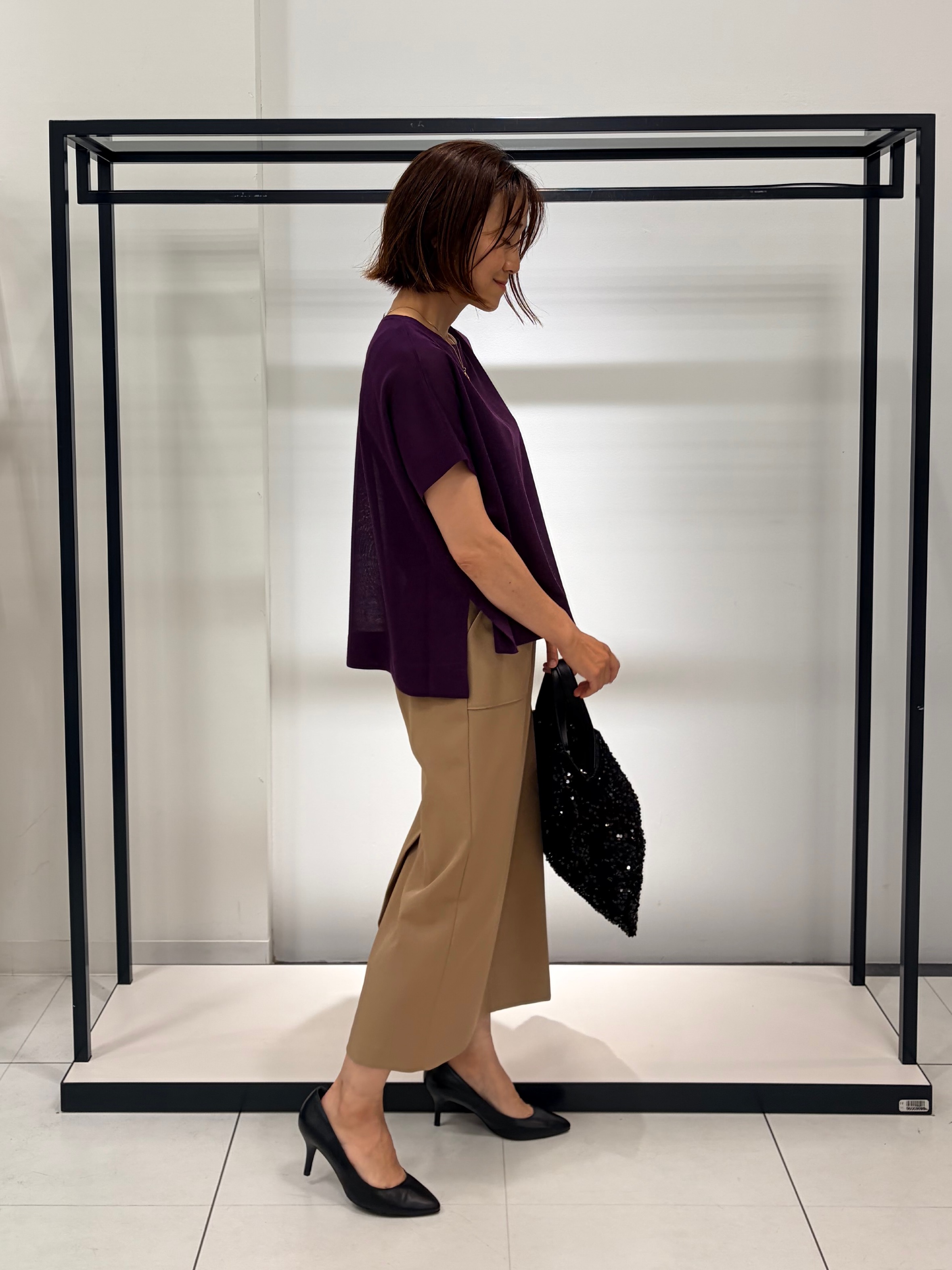 Mikiさんの「UNTITLED｜【アンサンブル可/品のある透け感】Tシャツ風ニットトップス」を使ったコーディネート