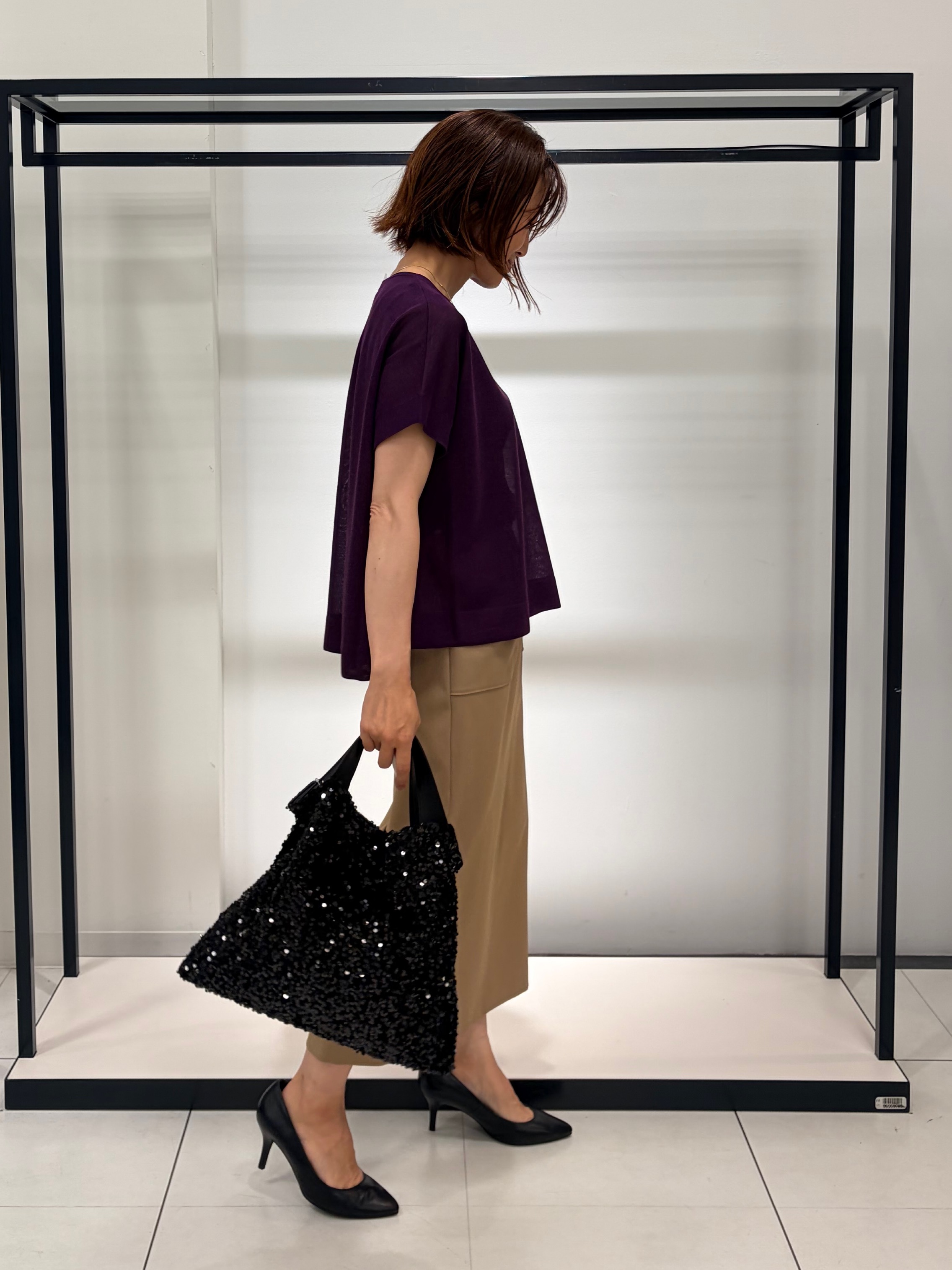 Mikiさんの「UNTITLED｜【アンサンブル可/品のある透け感】Tシャツ風ニットトップス」を使ったコーディネート