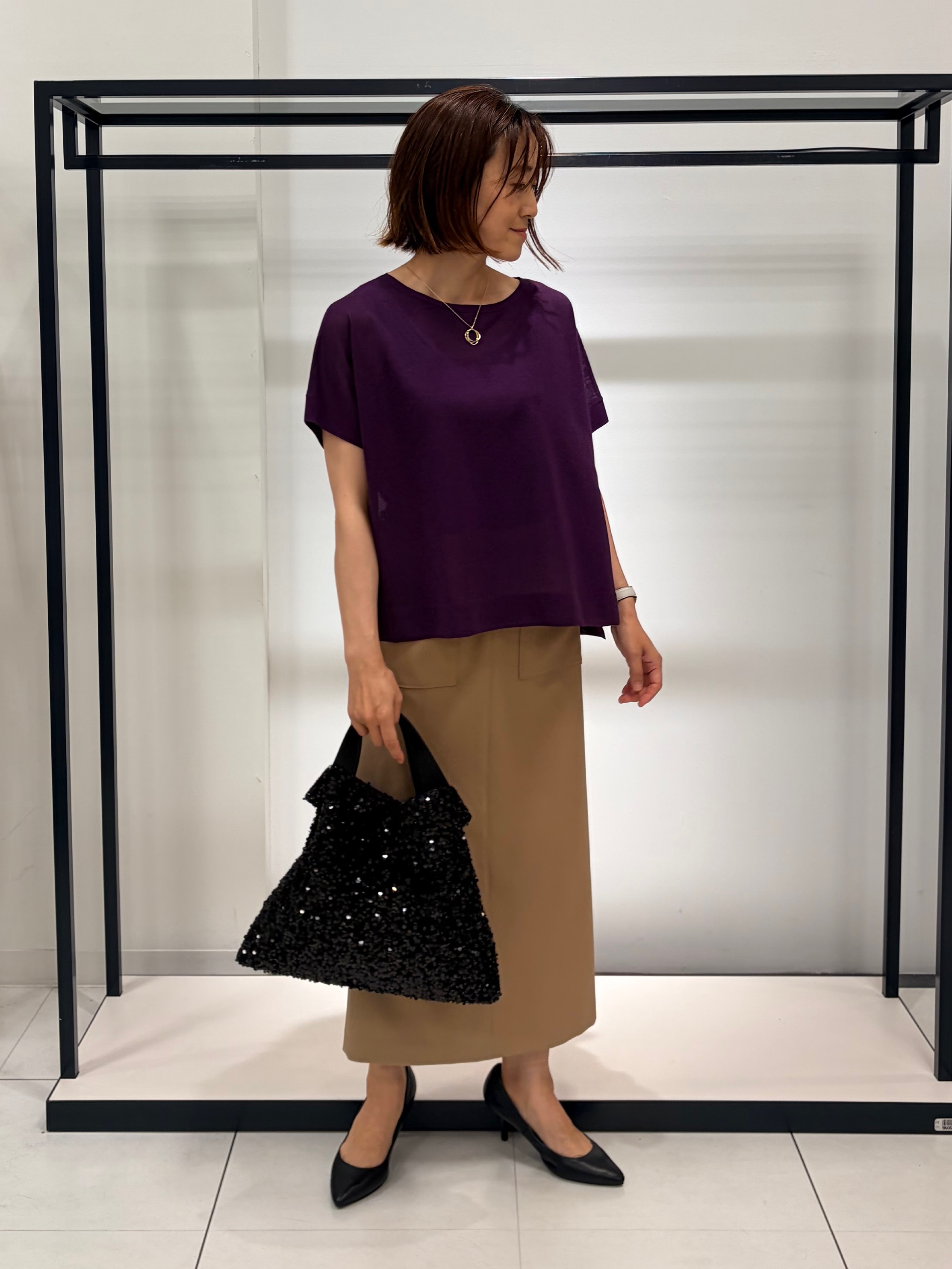 Mikiさんの「UNTITLED｜【アンサンブル可/品のある透け感】Tシャツ風ニットトップス」を使ったコーディネート