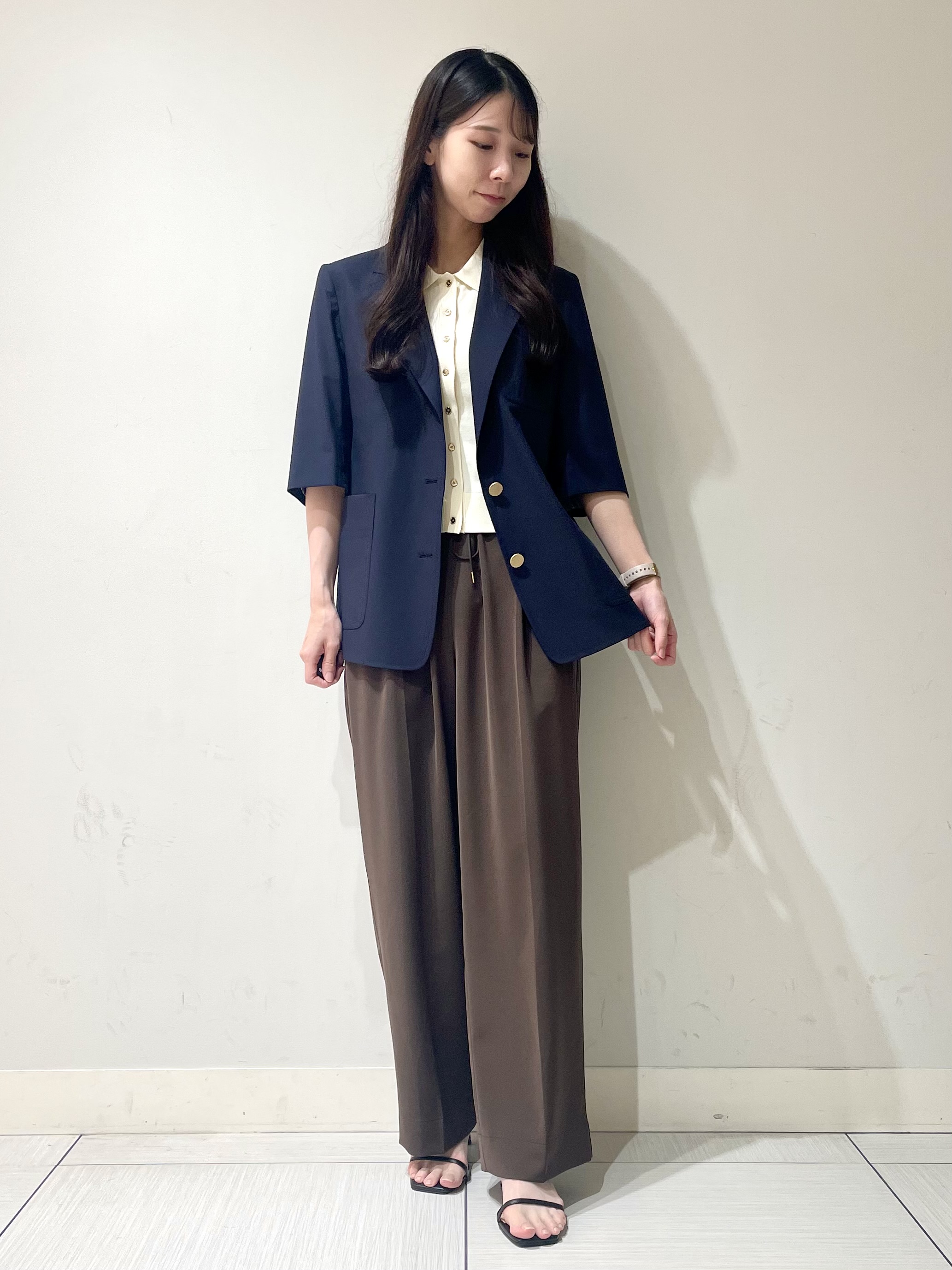 ことさんの「DRESSTERIOR｜【接触冷感/セットアップ可】 2WAYストレッチスリークオータージャケット」を使ったコーディネート