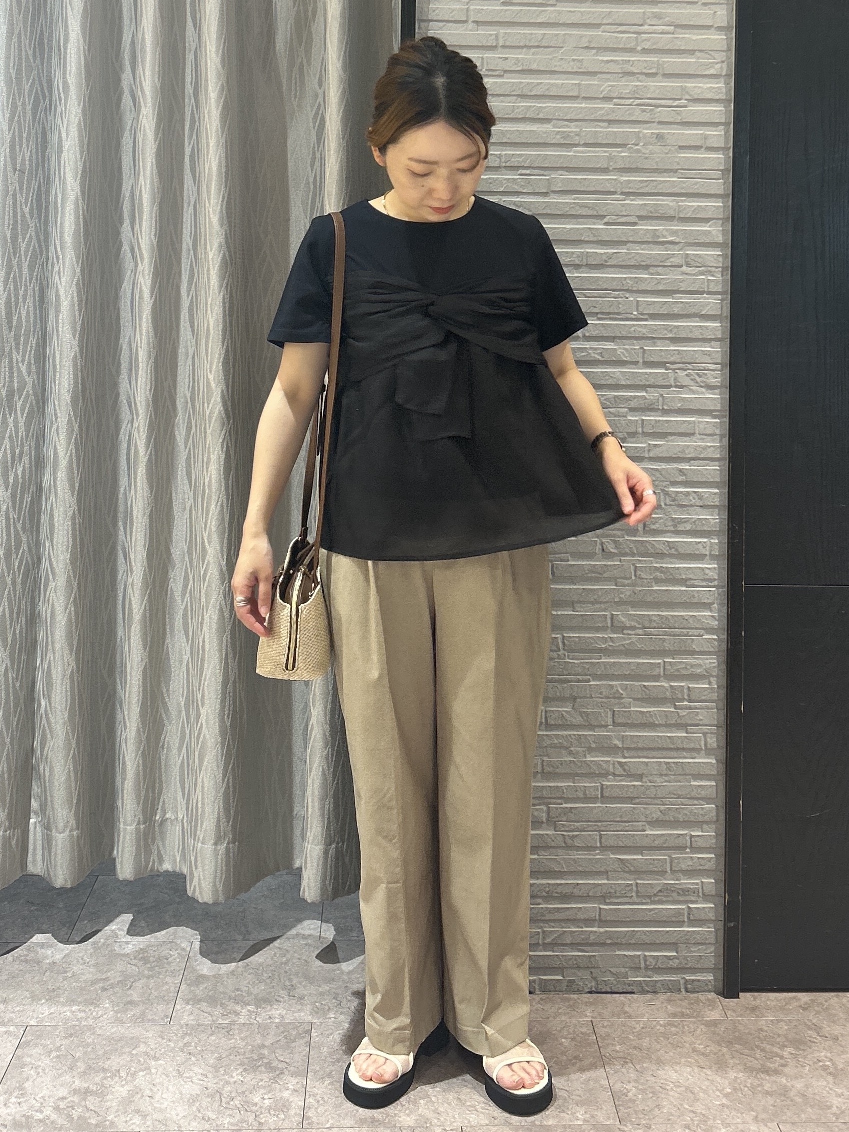 ga_riさんの「THE SHOP TK｜【ひんやり／吸水速乾／UV】ビスチェ風 切り替えTシャツ」を使ったコーディネート