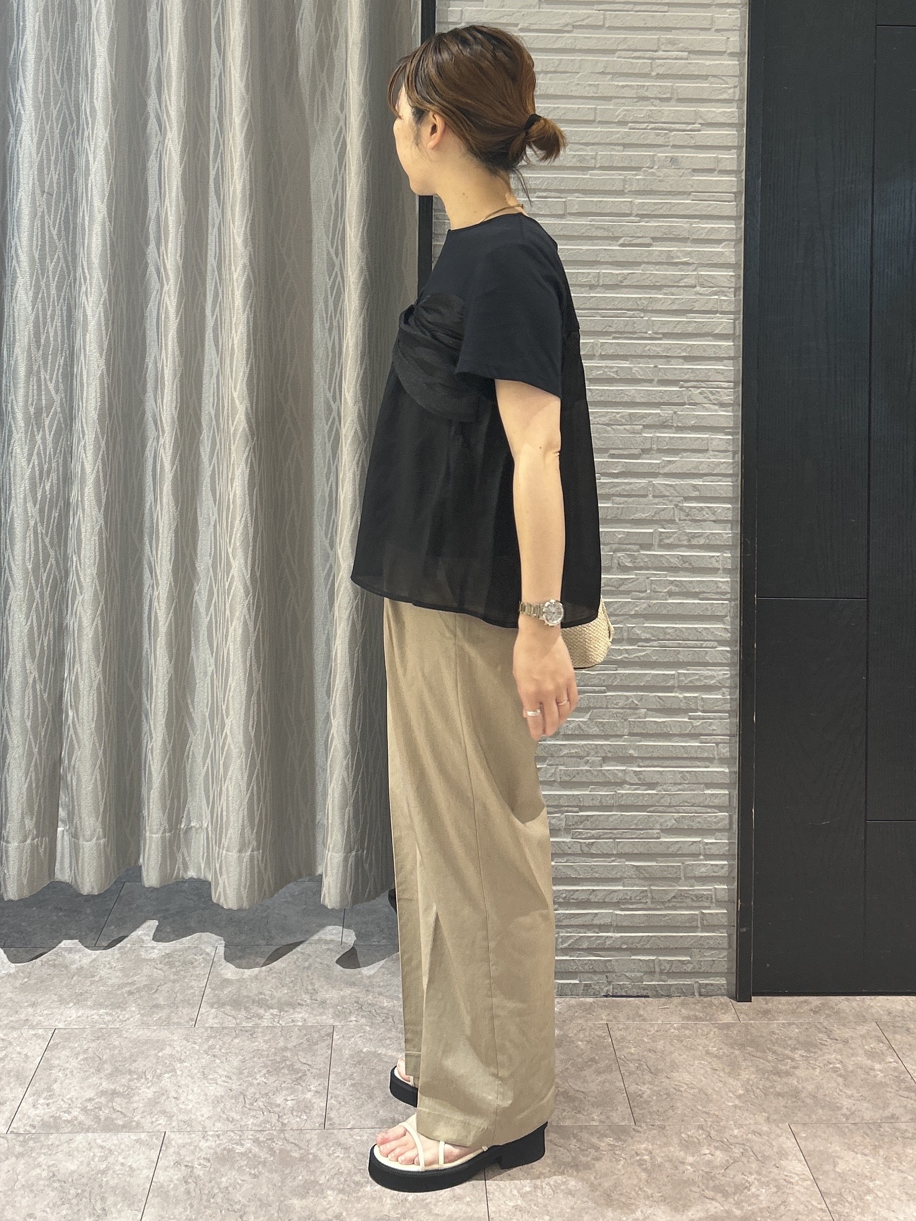 ga_riさんの「THE SHOP TK｜【ひんやり／吸水速乾／UV】ビスチェ風 切り替えTシャツ」を使ったコーディネート