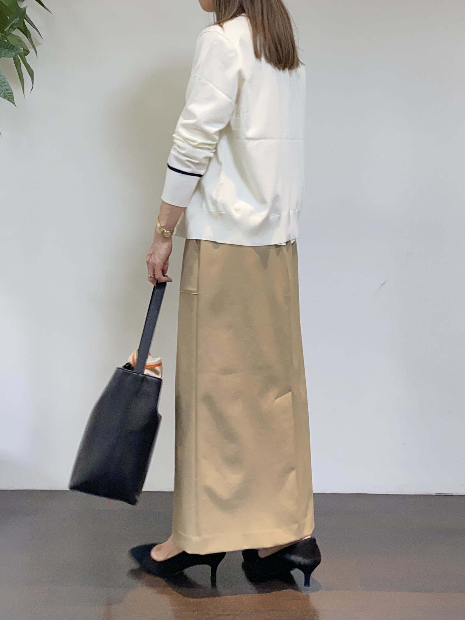 tomoさんの「UNTITLED｜【アンサンブル可能】コンパクトニットカーディガン」を使ったコーディネート