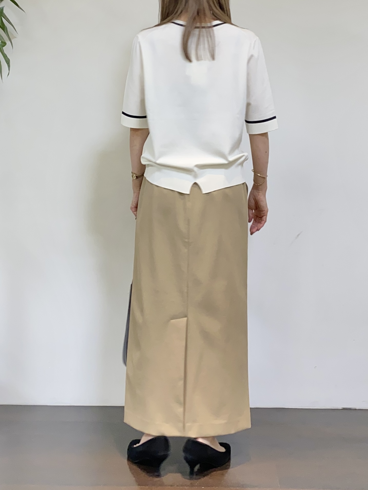 tomoさんの「UNTITLED｜【アンサンブル可能】コンパクトニットカーディガン」を使ったコーディネート