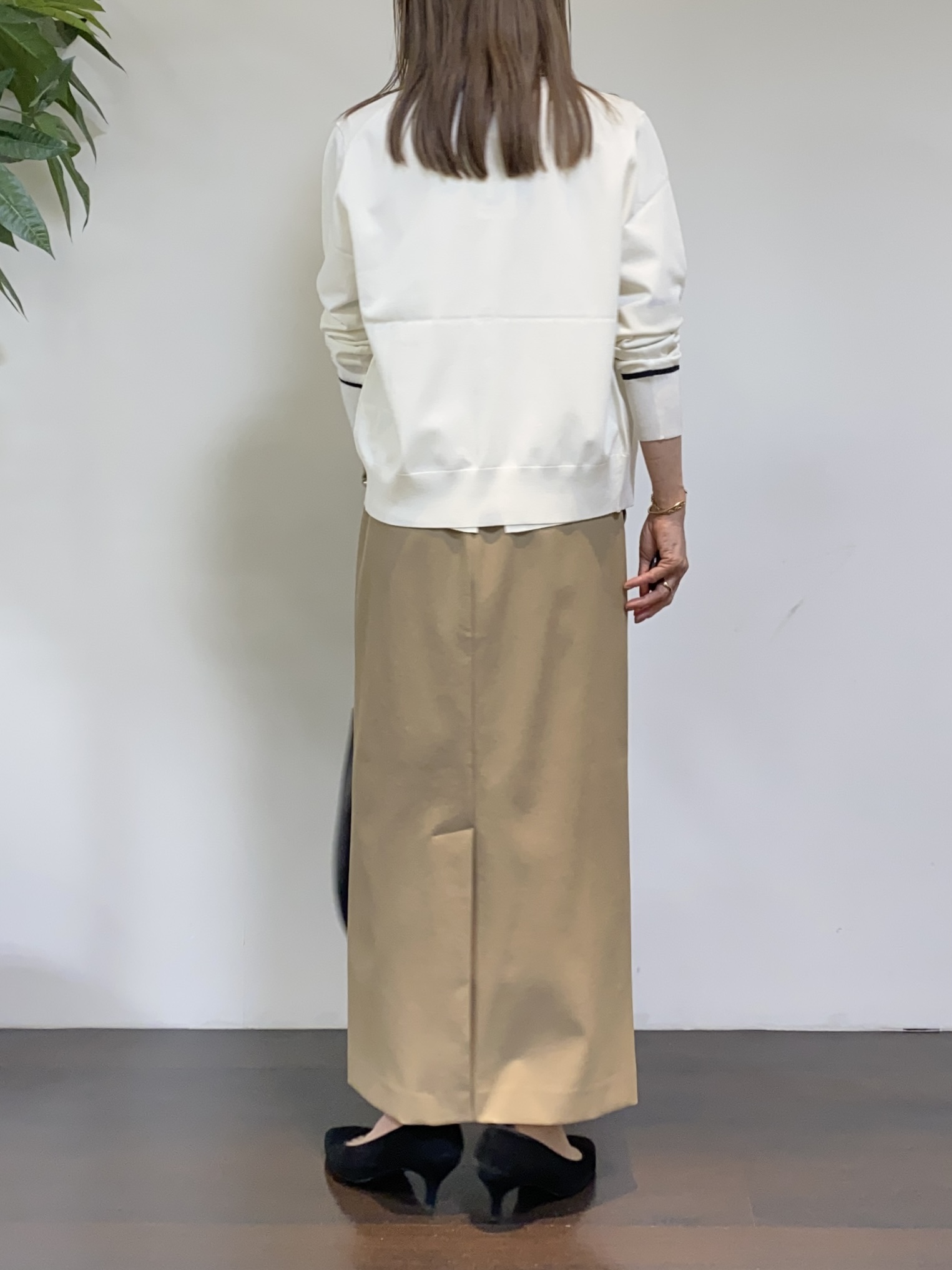 tomoさんの「UNTITLED｜【アンサンブル可能】コンパクトニットカーディガン」を使ったコーディネート