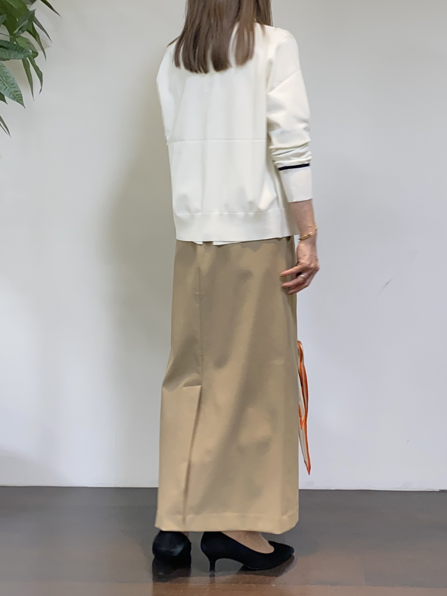 tomoさんの「UNTITLED｜【アンサンブル可能】コンパクトニットカーディガン」を使ったコーディネート