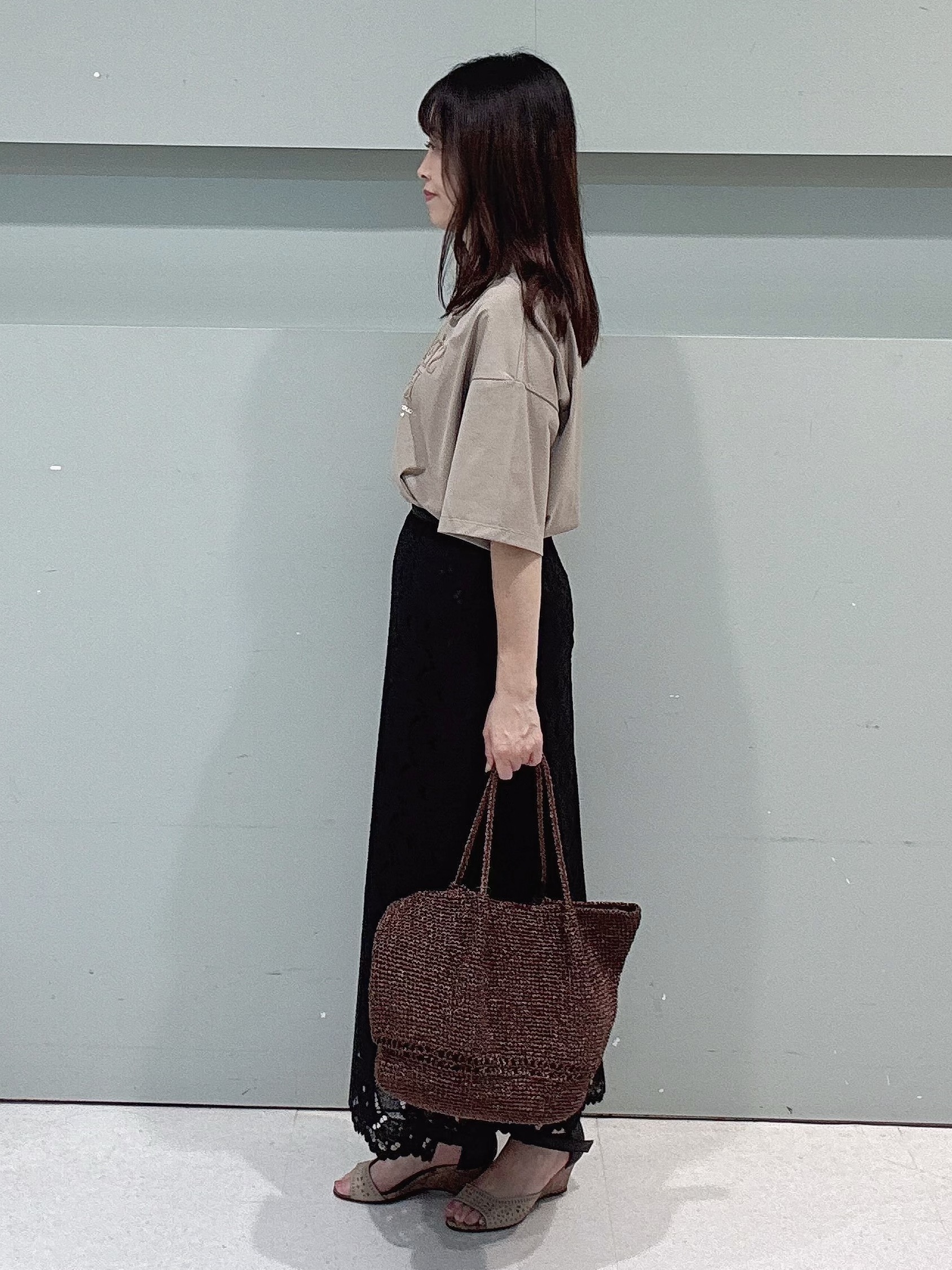makiさんの「UNTITLED｜ベロアプリントロゴT」を使ったコーディネート
