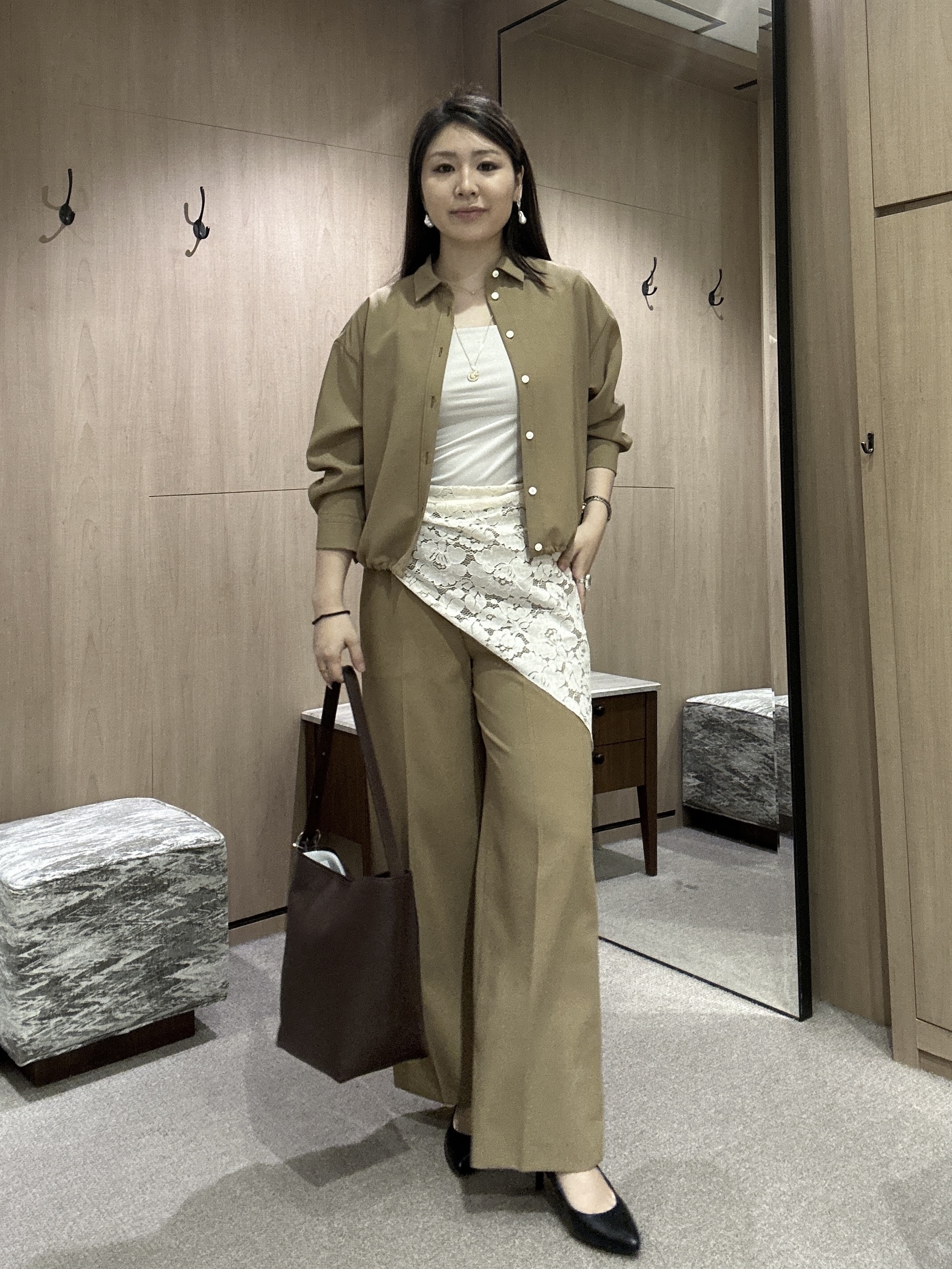YURIさんの「UNTITLED｜【セットアップ可/UVカット/接触冷感】エアリークールドロストシャツ」を使ったコーディネート