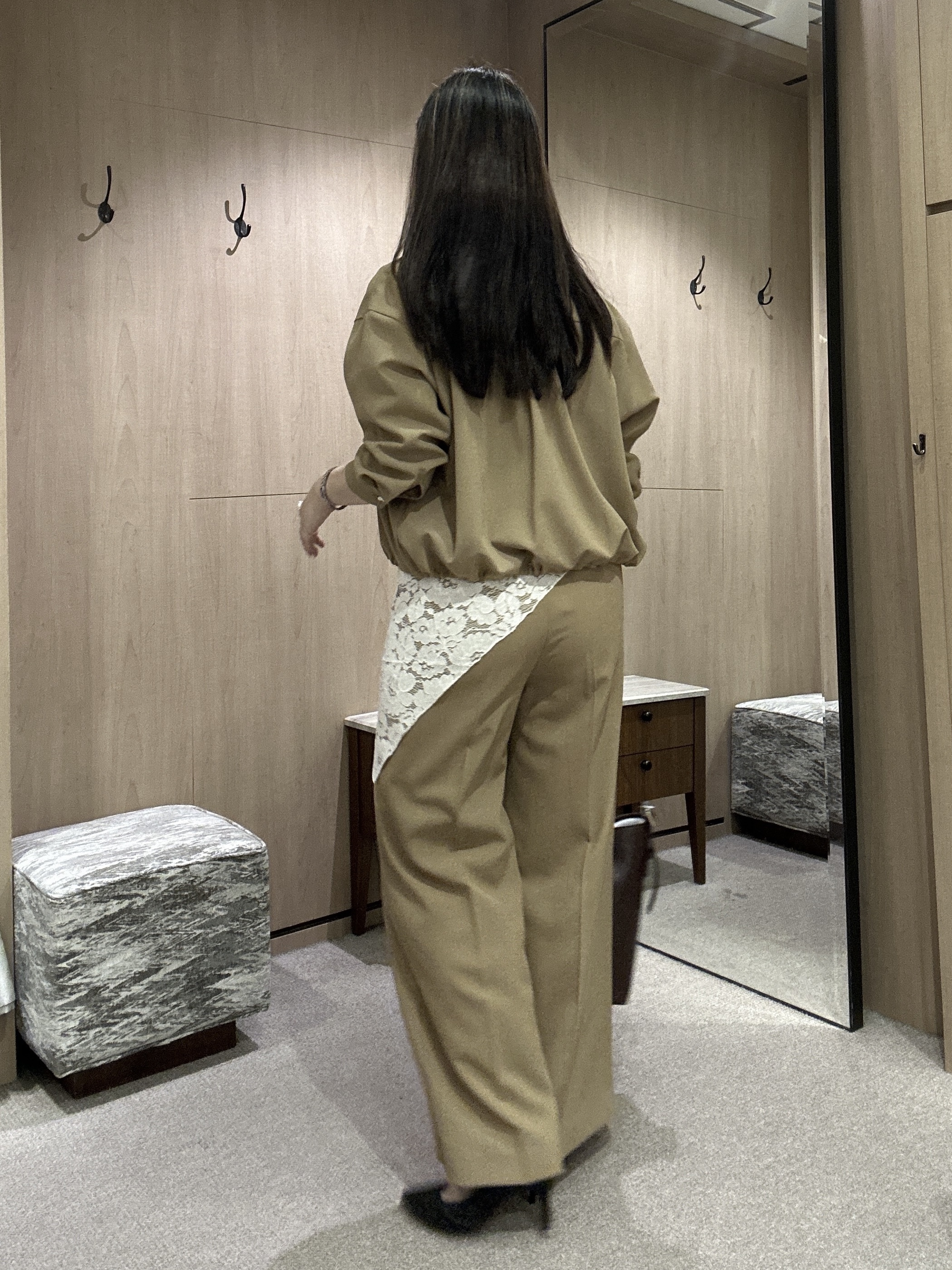 YURIさんの「UNTITLED｜【セットアップ可/UVカット/接触冷感】エアリークールドロストシャツ」を使ったコーディネート