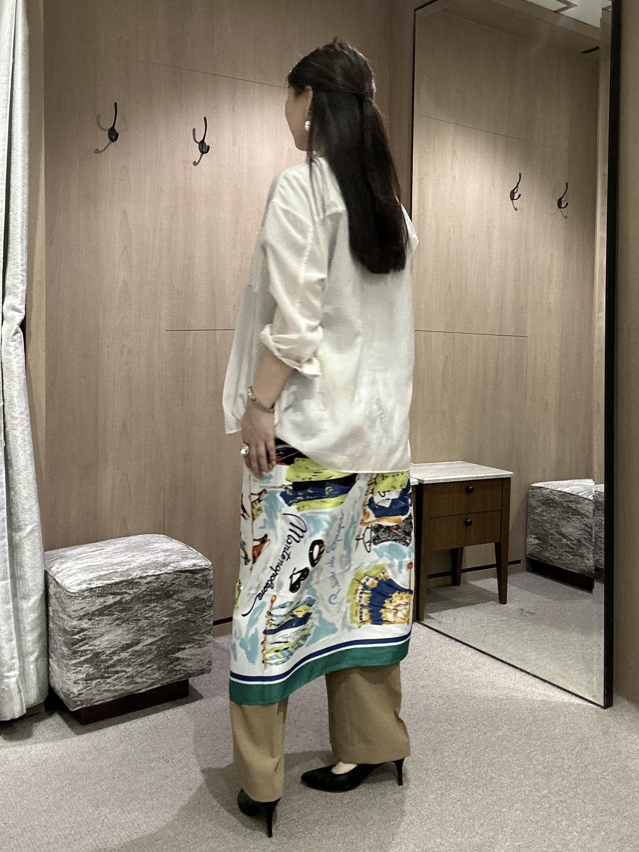 YURIさんの「UNTITLED｜【セットアップ可/通気性/UVカット】エアリークールブラウス」を使ったコーディネート