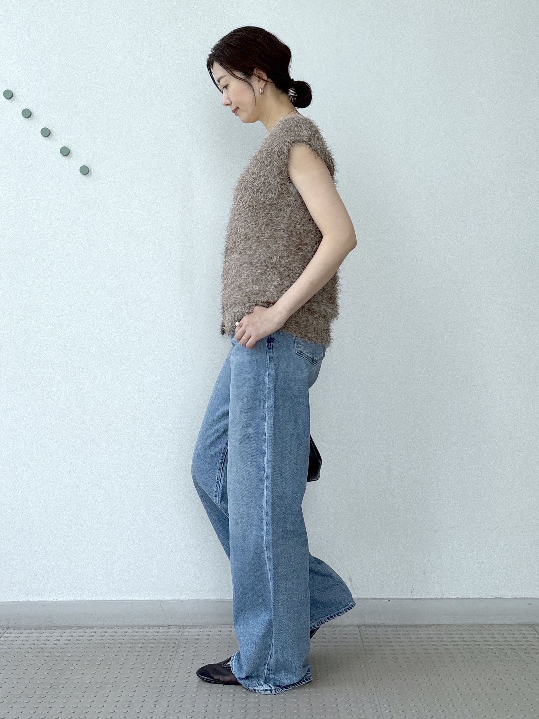 saitoさんの「DRESSTERIOR｜フェザーヤーン2WAYニットプルオーバー」を使ったコーディネート