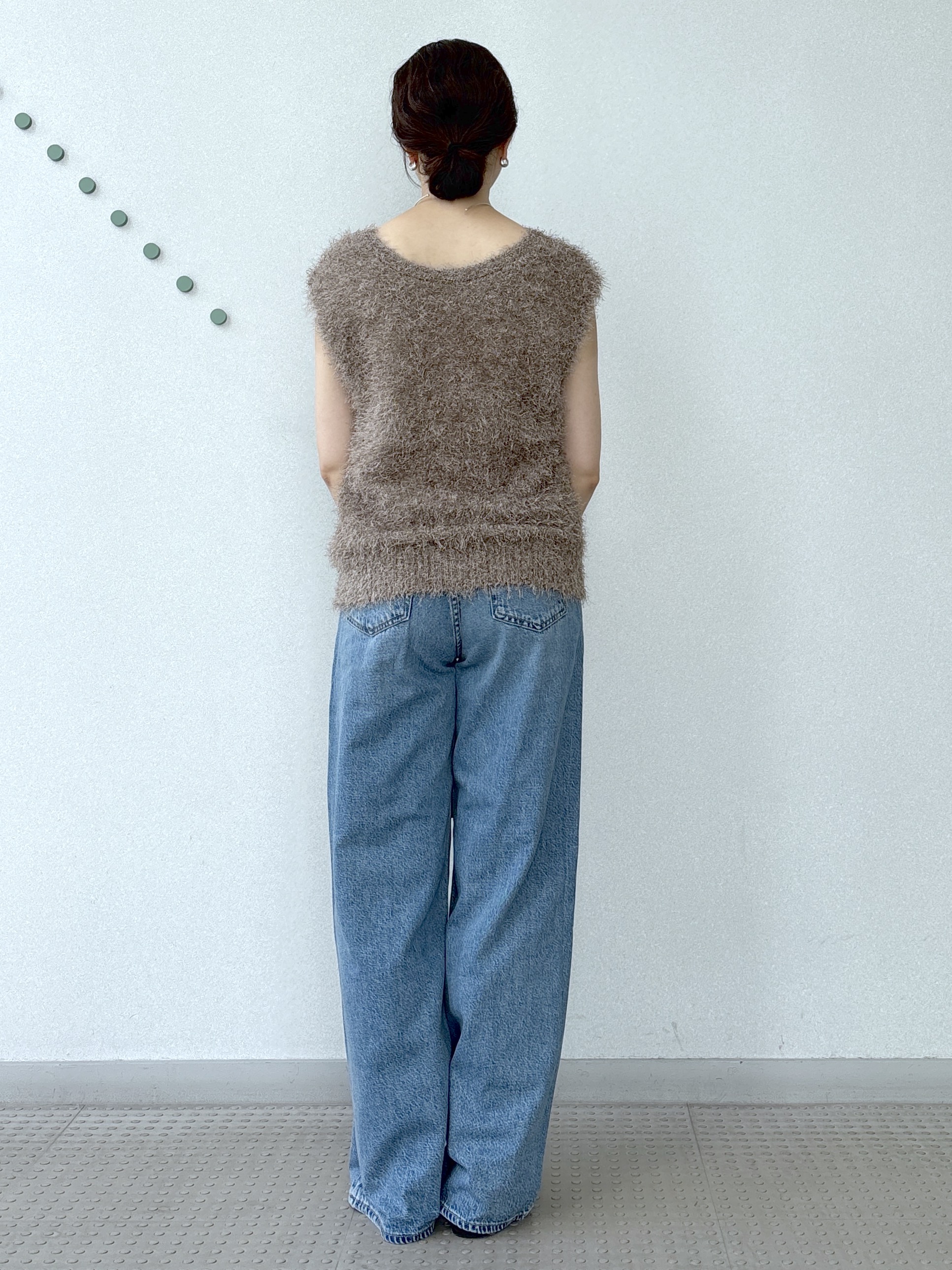 saitoさんの「DRESSTERIOR｜フェザーヤーン2WAYニットプルオーバー」を使ったコーディネート