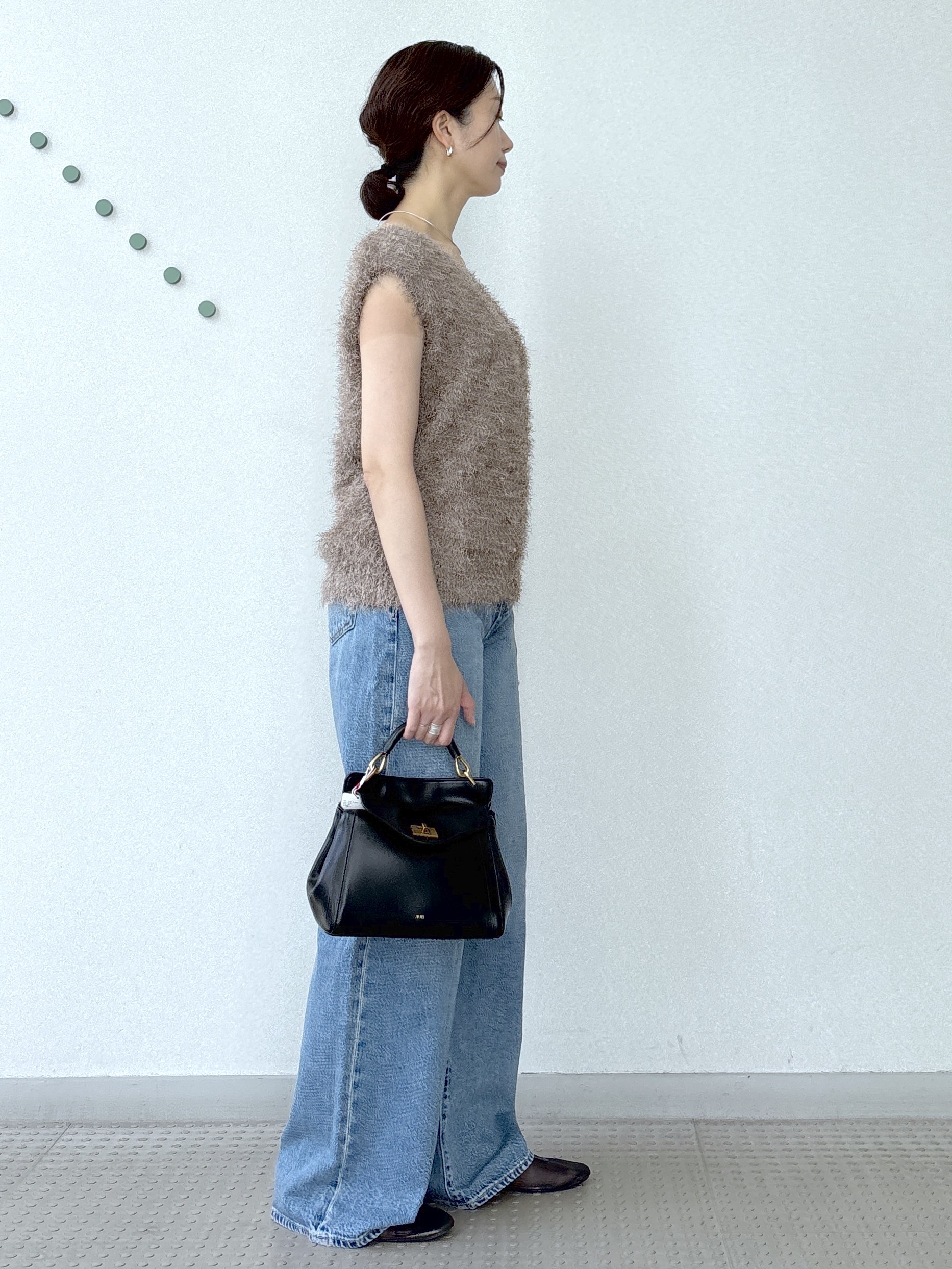 saitoさんの「DRESSTERIOR｜フェザーヤーン2WAYニットプルオーバー」を使ったコーディネート