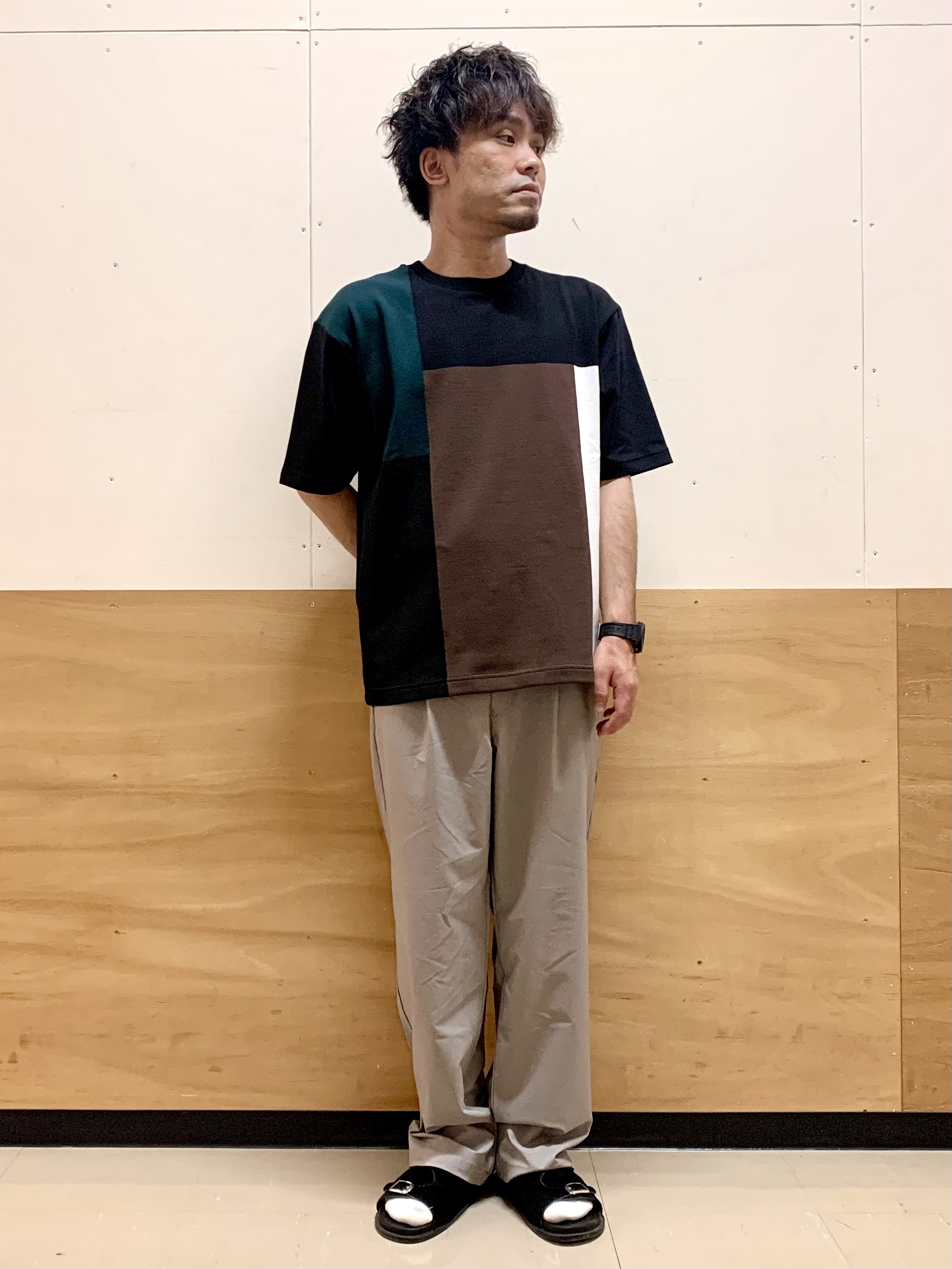 MATUさんの「THE SHOP TK｜【洗濯機OK】ブロッキング半袖ニット」を使ったコーディネート