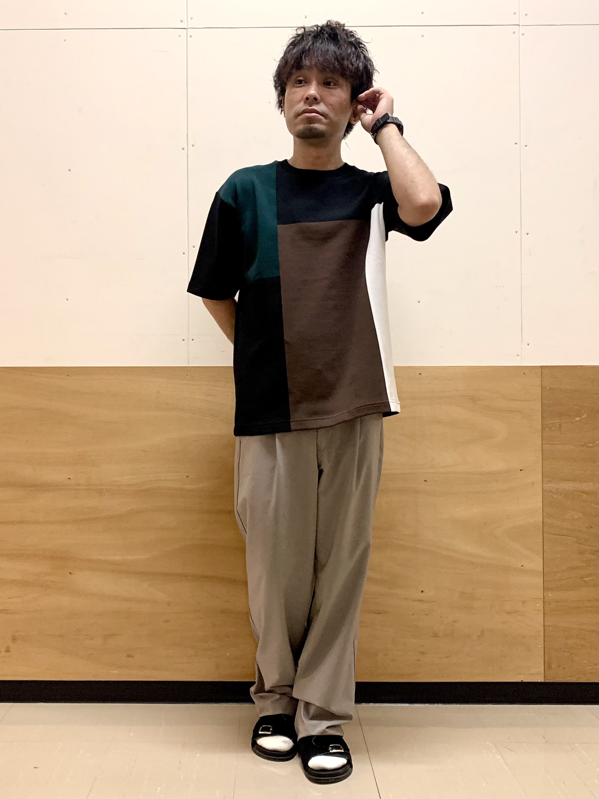 MATUさんの「THE SHOP TK｜【洗濯機OK】ブロッキング半袖ニット」を使ったコーディネート