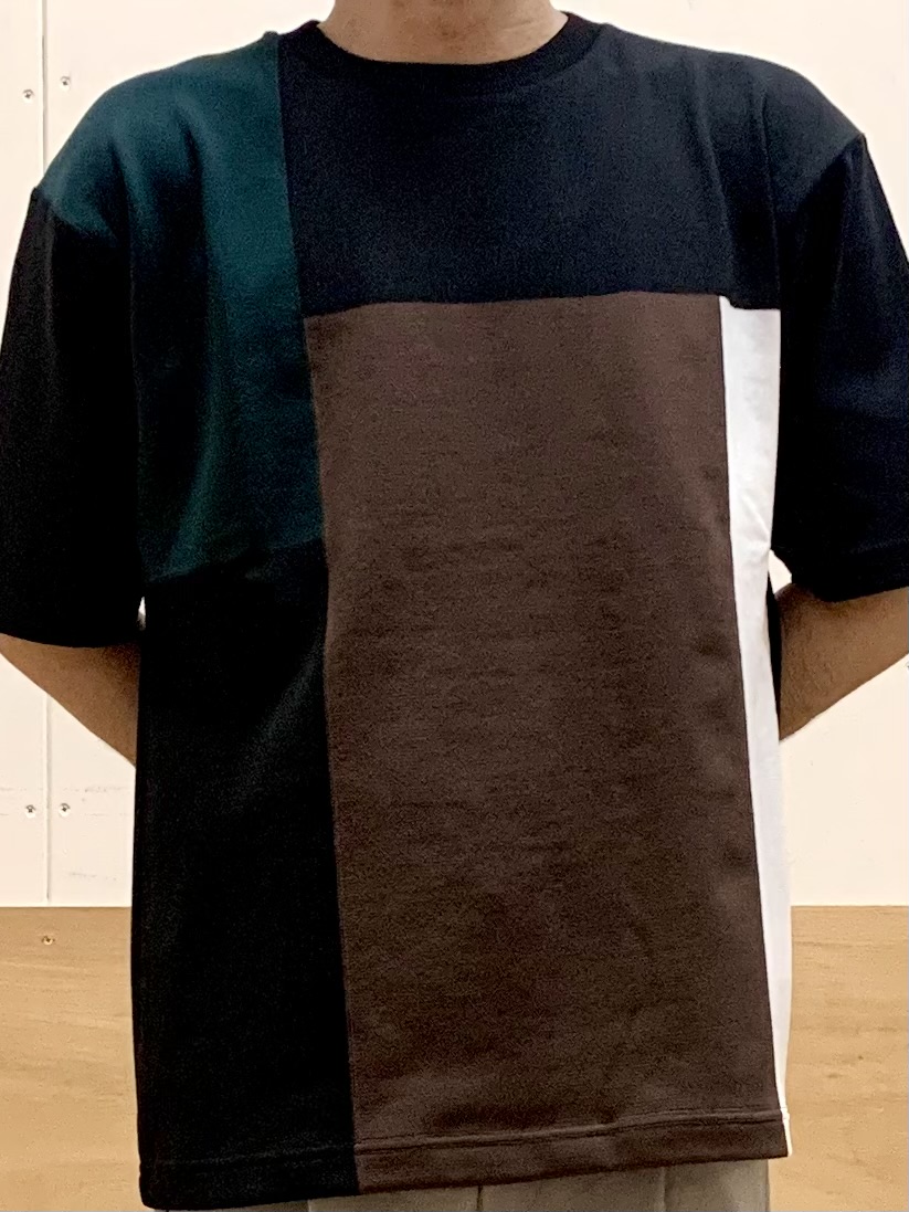 MATUさんの「THE SHOP TK｜【洗濯機OK】ブロッキング半袖ニット」を使ったコーディネート