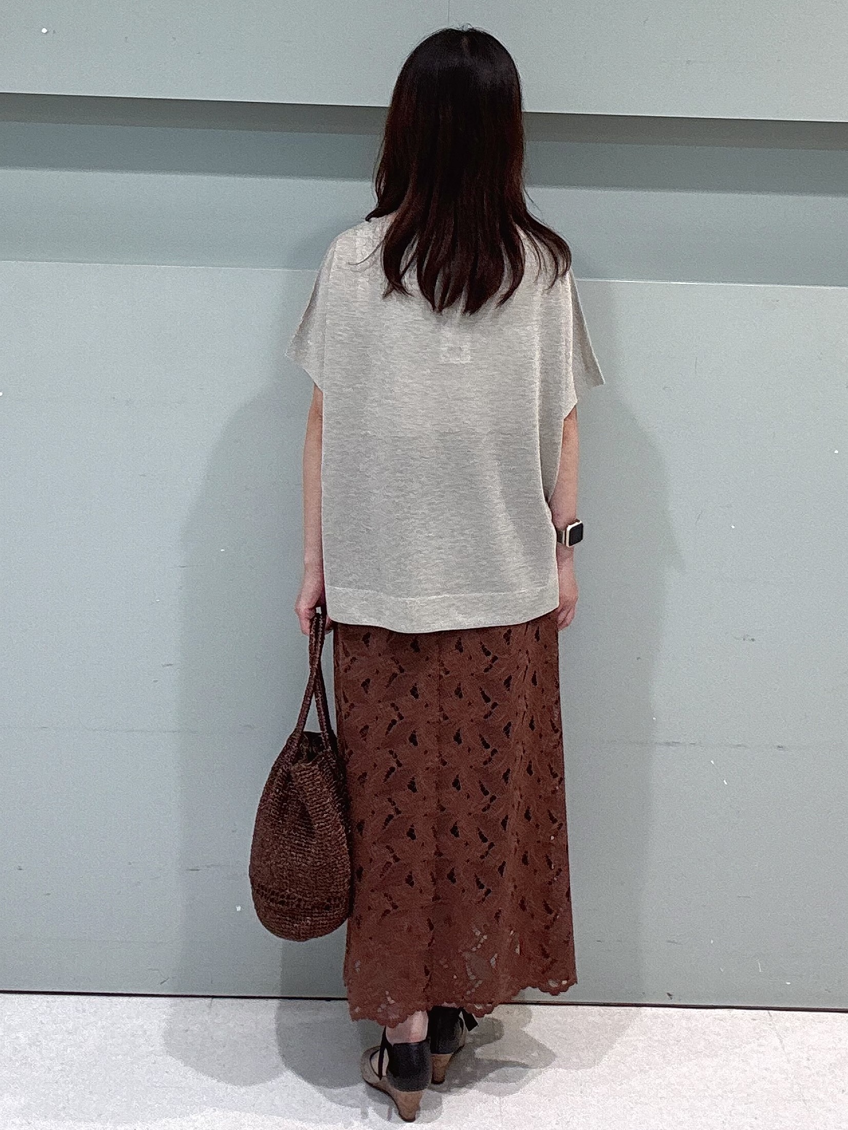 makiさんの「UNTITLED｜【アンサンブル可/品のある透け感】Tシャツ風ニットトップス」を使ったコーディネート