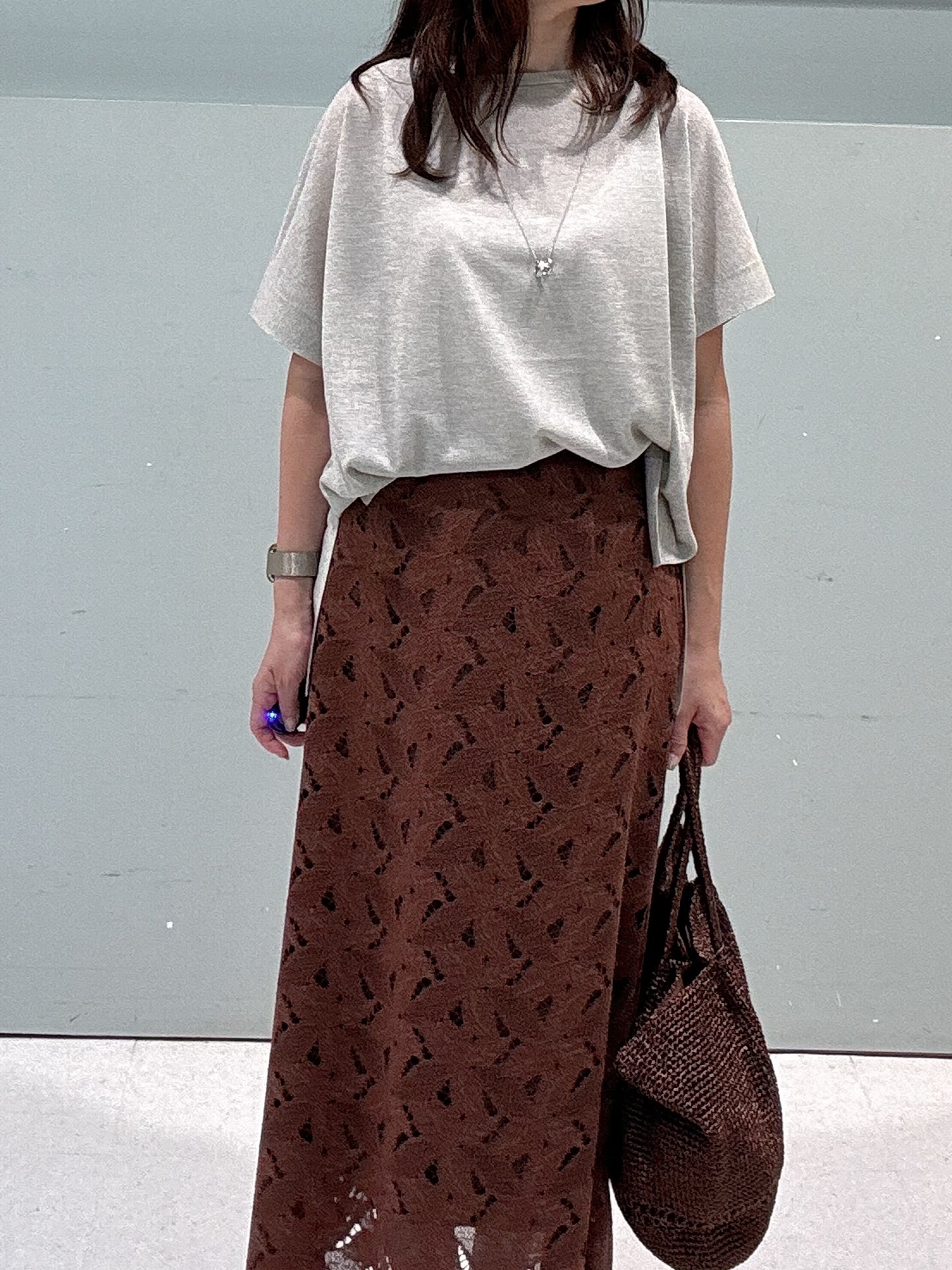 makiさんの「UNTITLED｜【アンサンブル可/品のある透け感】Tシャツ風ニットトップス」を使ったコーディネート