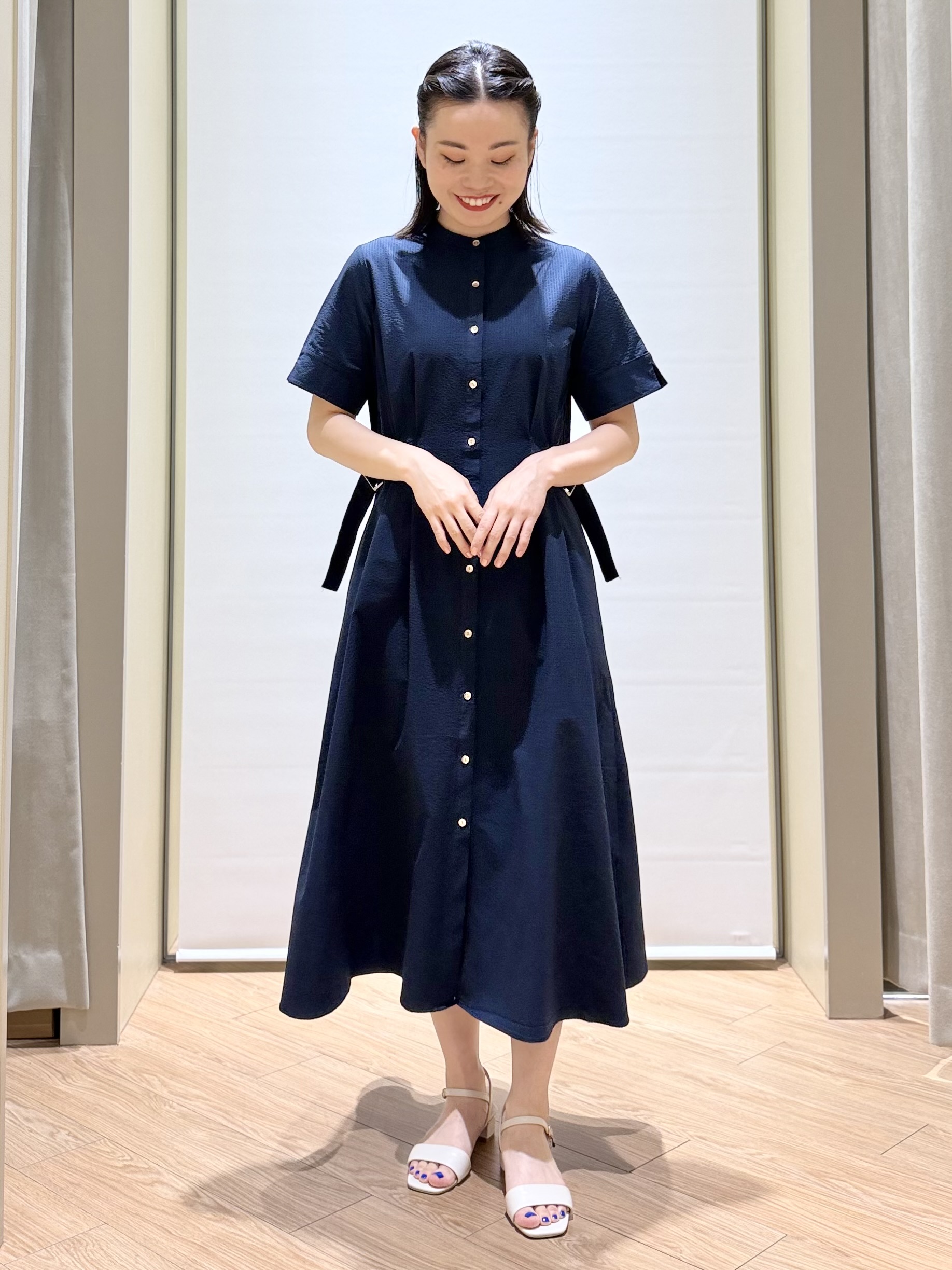 あんりさんの「grove｜【低身長さんも選べる着丈/UV・シワになりにくいetc】涼やかさも、きちんとも叶うワンピース」を使ったコーディネート