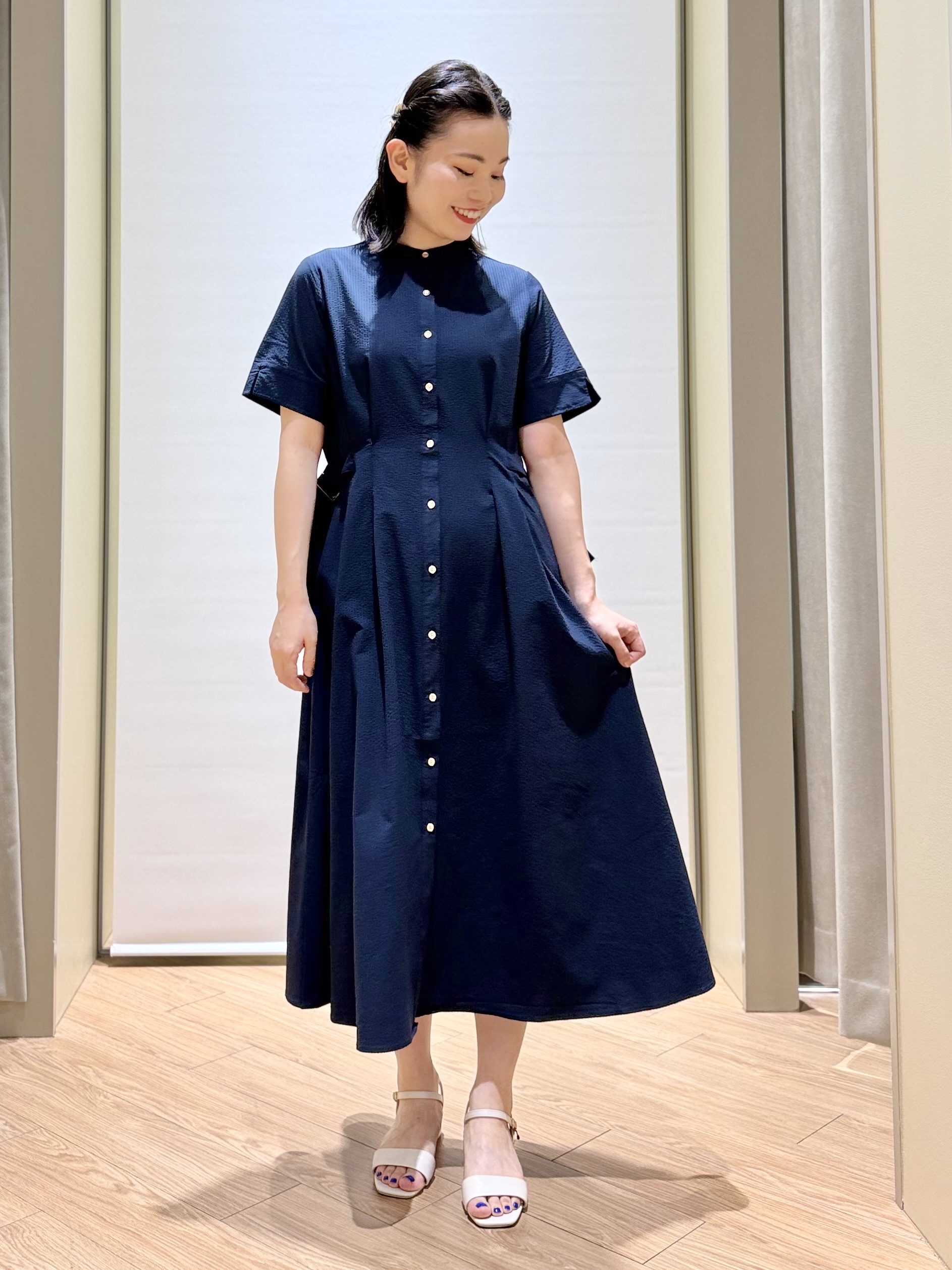 あんりさんの「grove｜【低身長さんも選べる着丈/UV・シワになりにくいetc】涼やかさも、きちんとも叶うワンピース」を使ったコーディネート