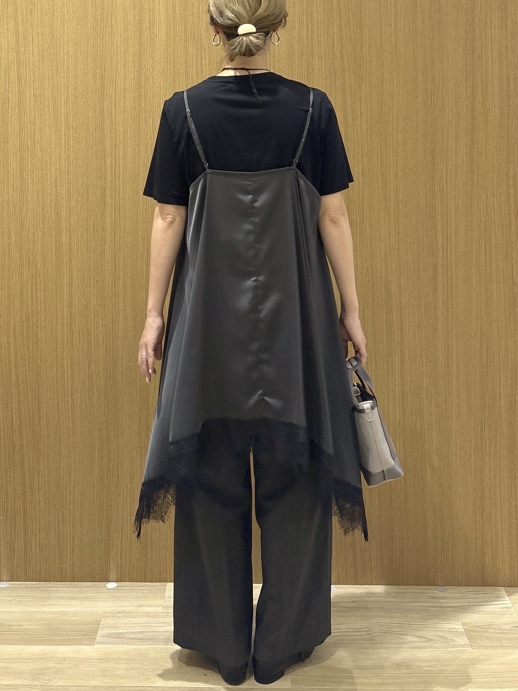たけねぇさんの「OPAQUE.CLIP｜ベーシックTシャツ／オーガニックコットン混【洗濯機OK】」を使ったコーディネート