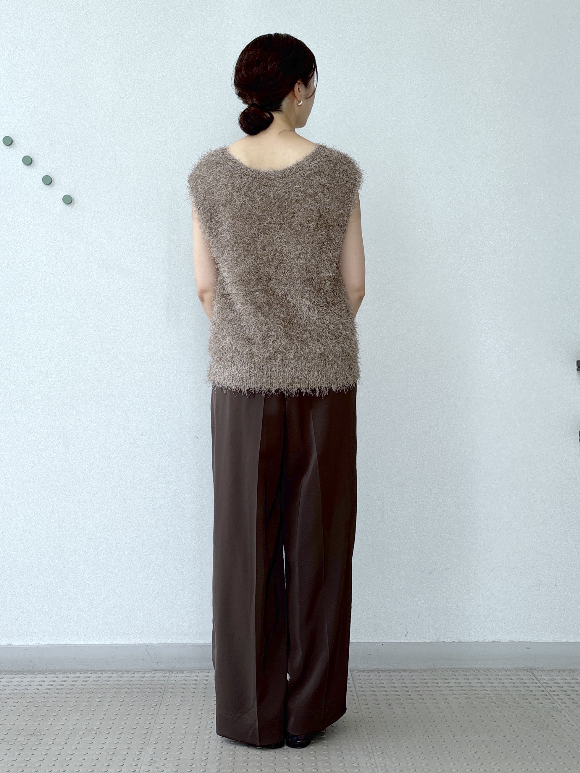 saitoさんの「DRESSTERIOR｜フェザーヤーン2WAYニットプルオーバー」を使ったコーディネート