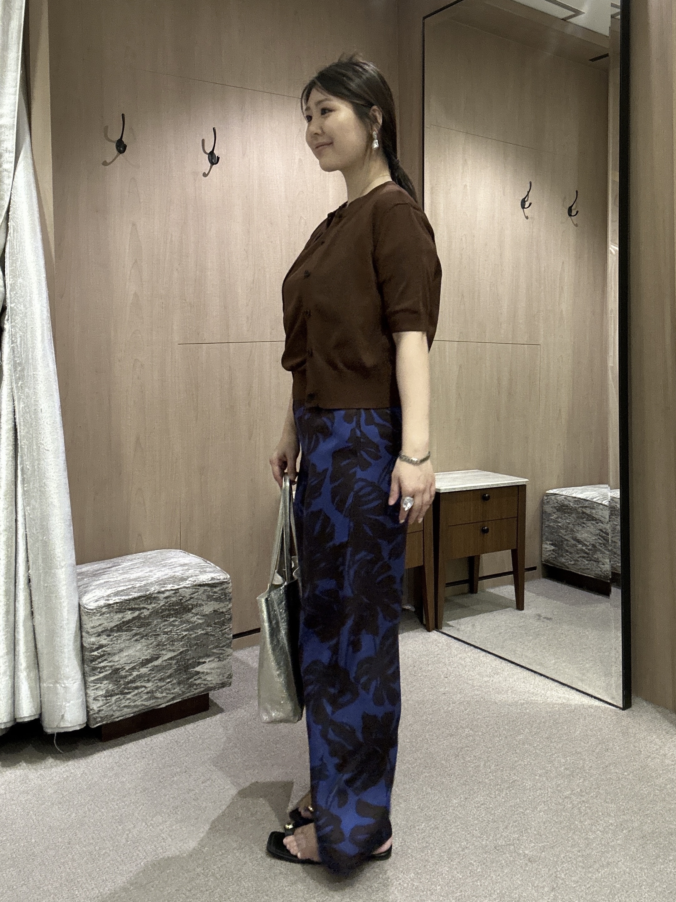 YURIさんの「UNTITLED｜【ウエストゴム】リーフプリントワイドパンツ」を使ったコーディネート