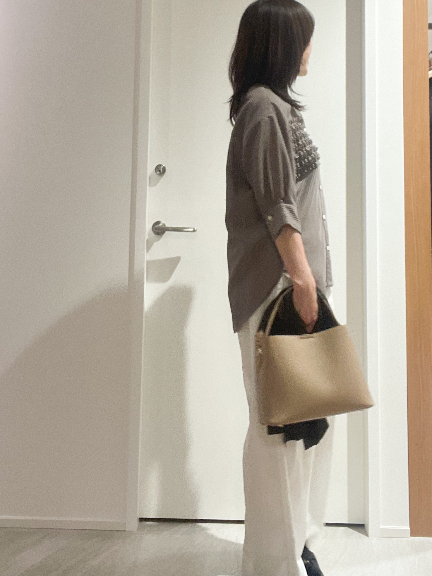 めいさんの「UNTITLED｜【接触冷感/通気性/洗える】フロントフリルブラウス」を使ったコーディネート