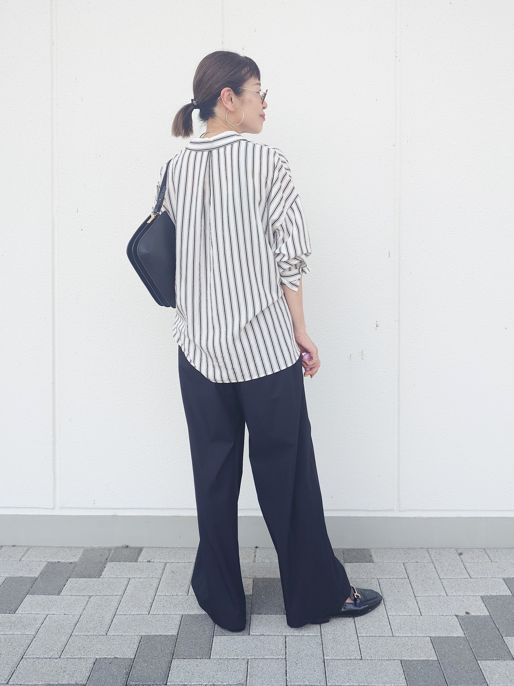 MUTSUKOさんの「UNTITLED｜ストライプシャツ」を使ったコーディネート