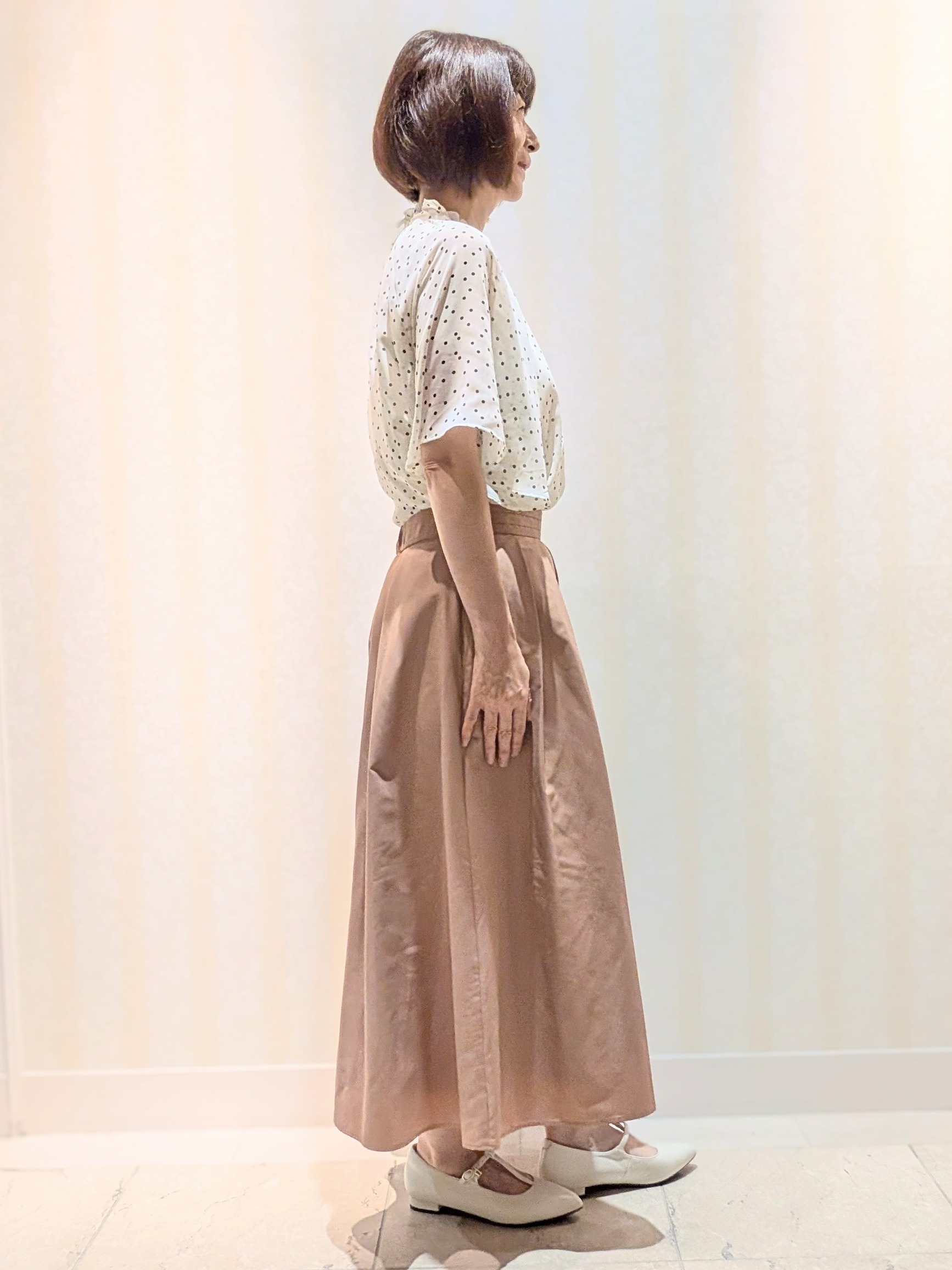 Ariさんの「Reflect｜【セットアップ／手洗い可】ドット柄シアーブラウス」を使ったコーディネート