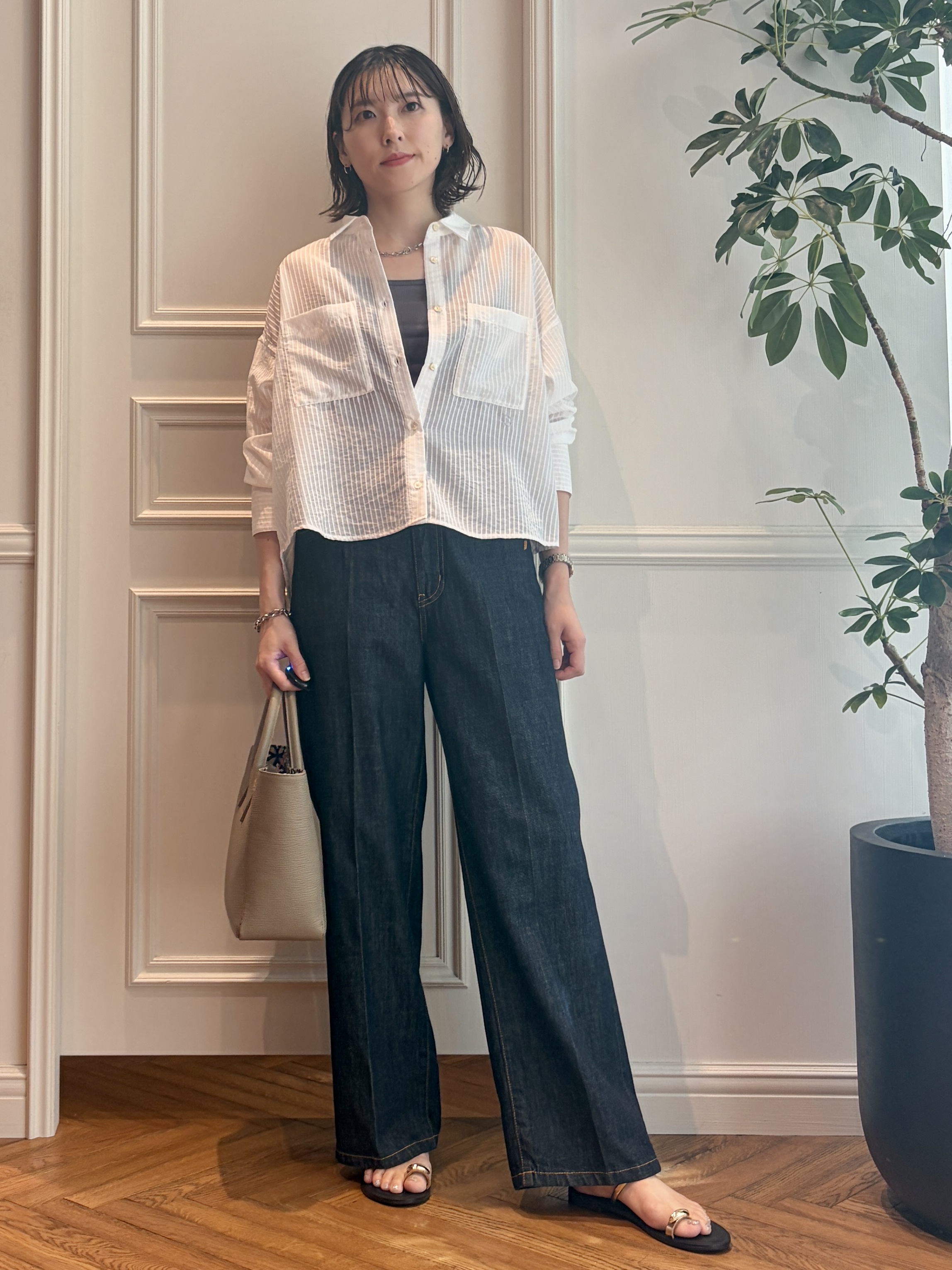 nakaoさんの「DRESSTERIOR｜【otonaMUSE5月号掲載】センタープレスストレートデニム」を使ったコーディネート