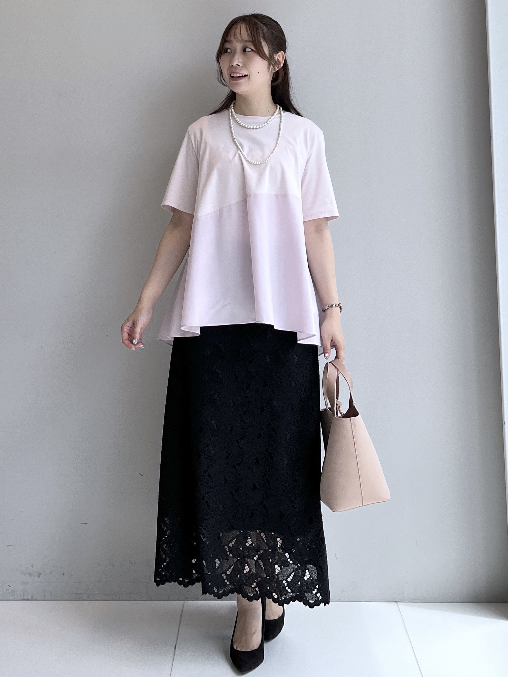 Saekoさんの「UNTITLED｜異素材ドッキングプルオーバー」を使ったコーディネート