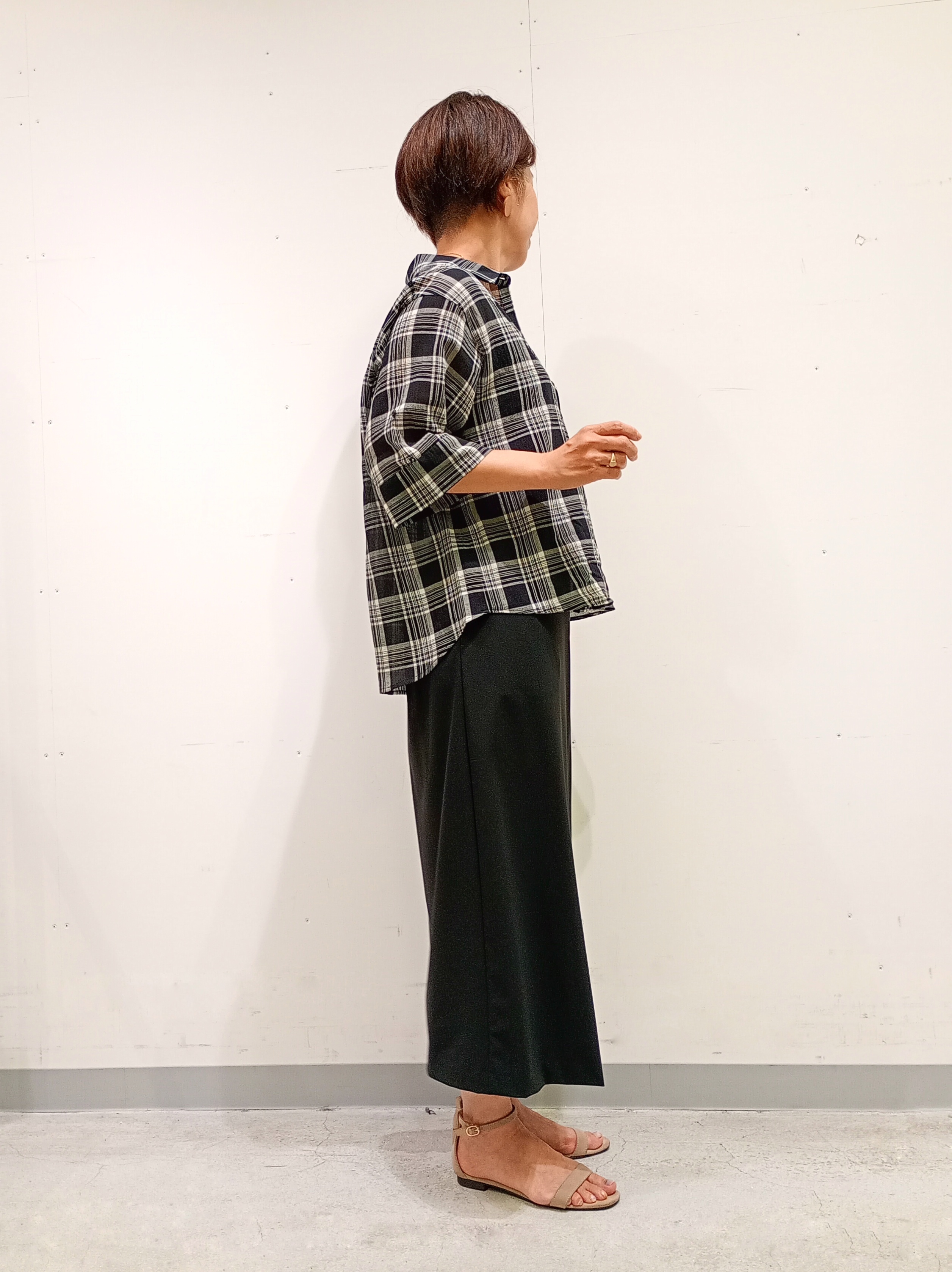 Kさんの「INDIVI｜【コットン100％／透け感／2WAY】袖アレンジ チェックシャツ」を使ったコーディネート