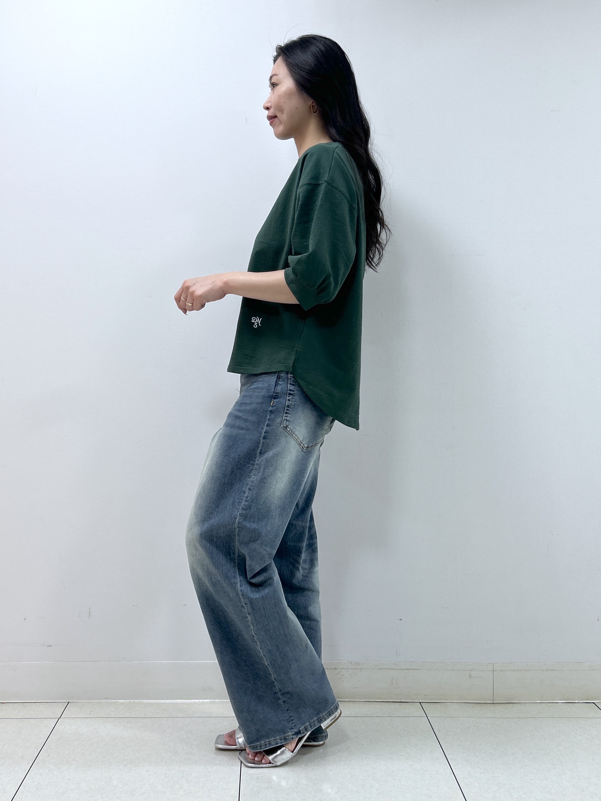 Kaiさんの「Dessin｜バックヘンリーカットソー5分袖」を使ったコーディネート