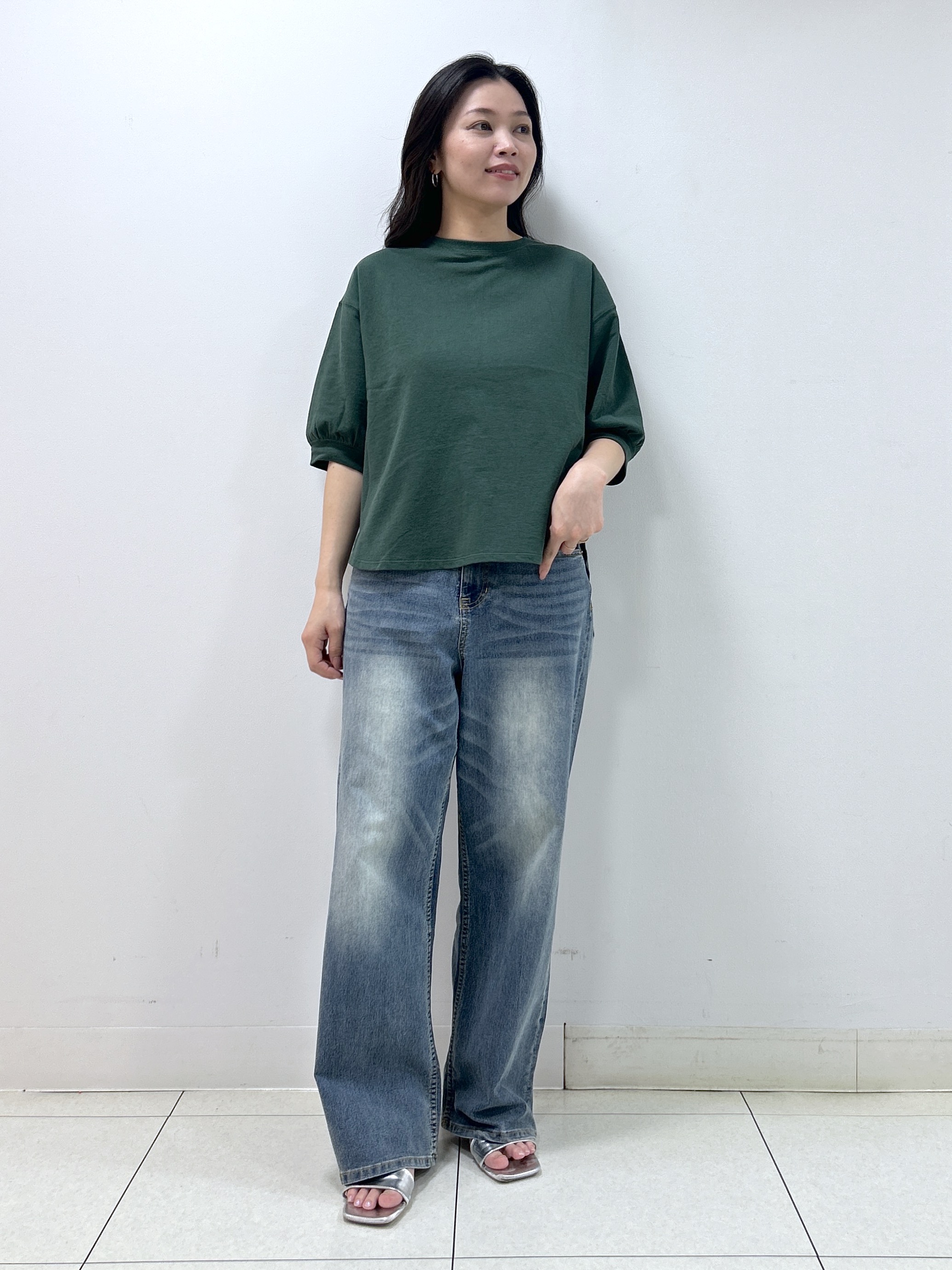 Kaiさんの「Dessin｜バックヘンリーカットソー5分袖」を使ったコーディネート