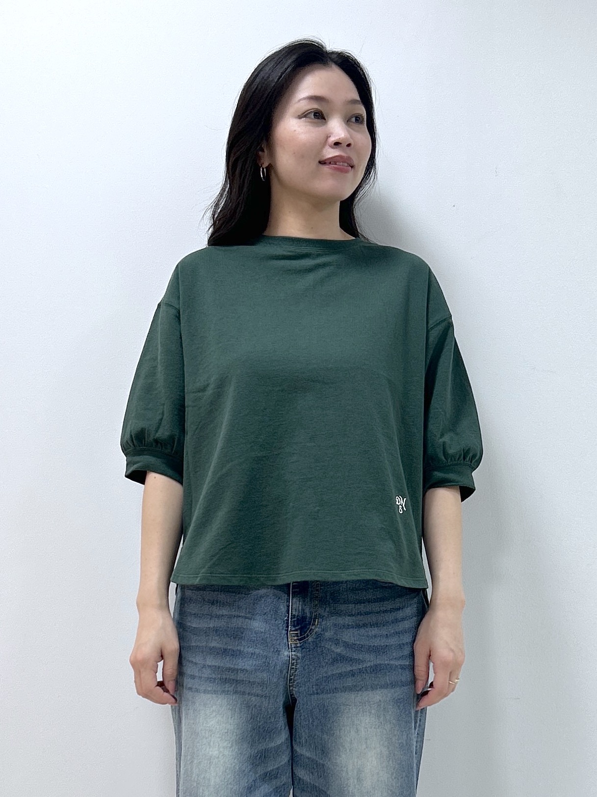 Kaiさんの「Dessin｜バックヘンリーカットソー5分袖」を使ったコーディネート