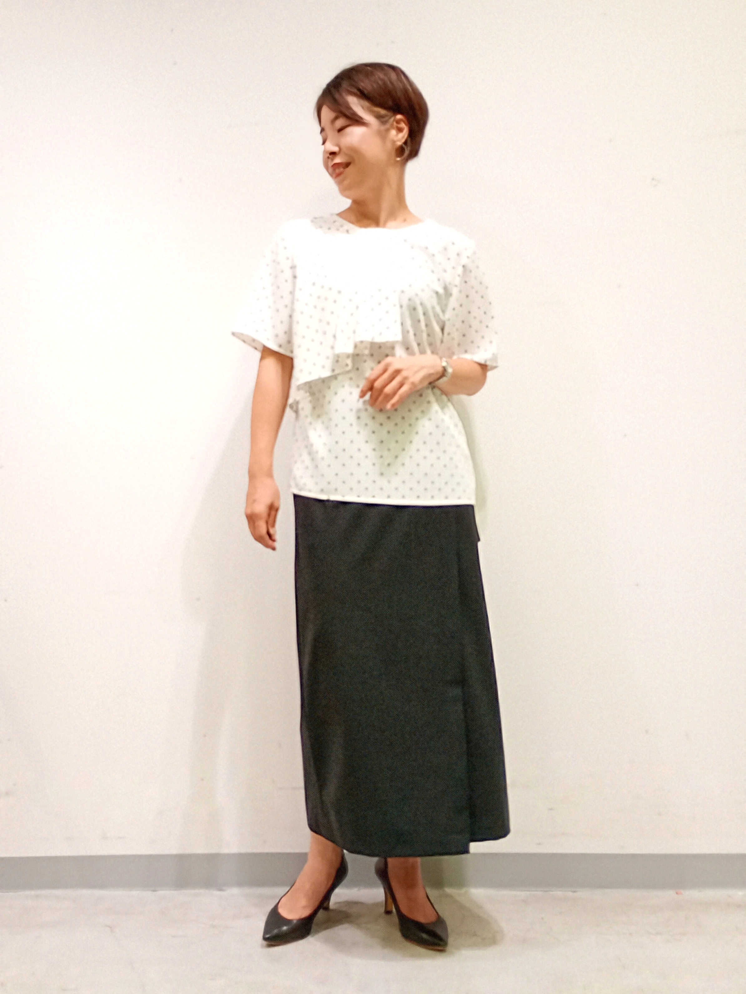 Kさんの「INDIVI｜【接触冷感／UVケア】ボウタイ風 幾何学柄ブラウス」を使ったコーディネート